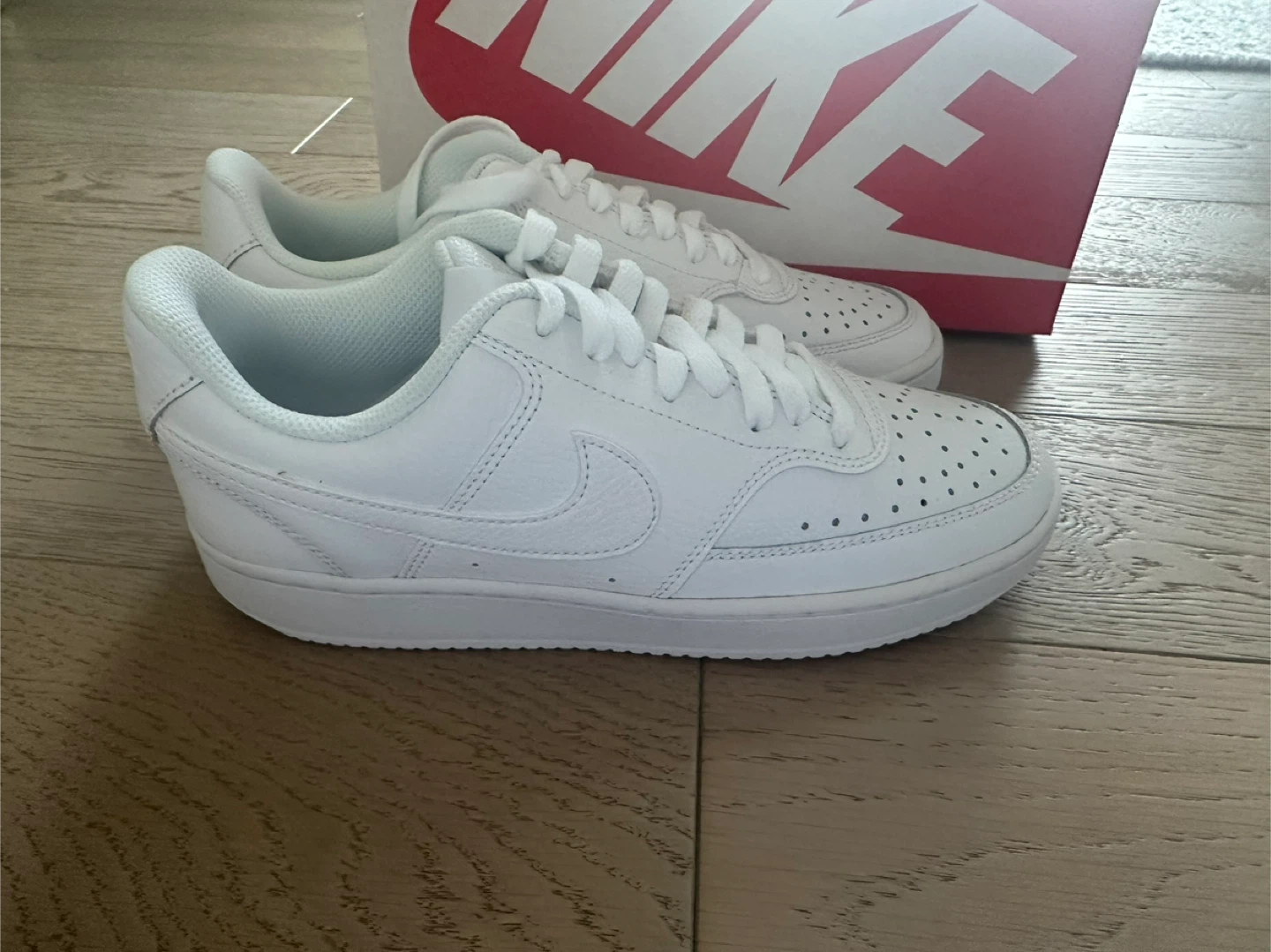 New white Nike court vision sneakers - photo 2