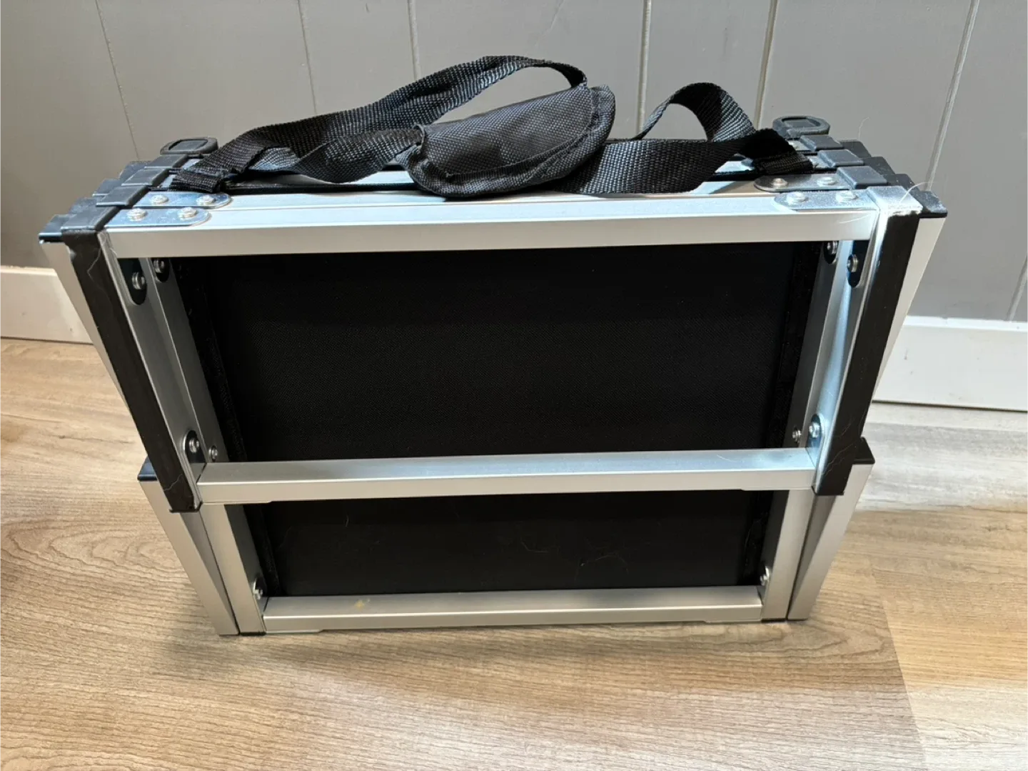 Vevor Folding Dog Stairs Model CB-778N-6 - New in Box! image indicator(5)