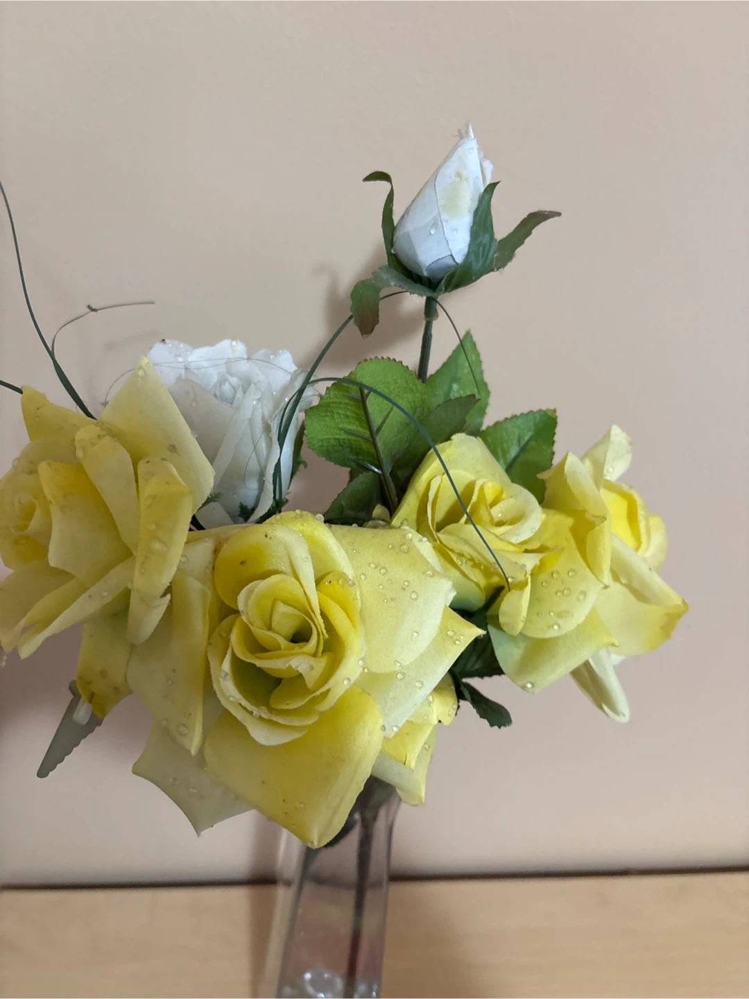 Yellow Artificial Roses in Vase - photo 2