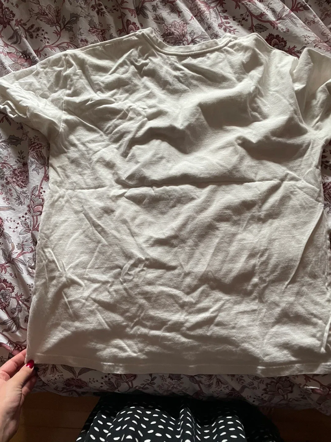 Billie Eilish White T-Shirt - Size XL image indicator(2)