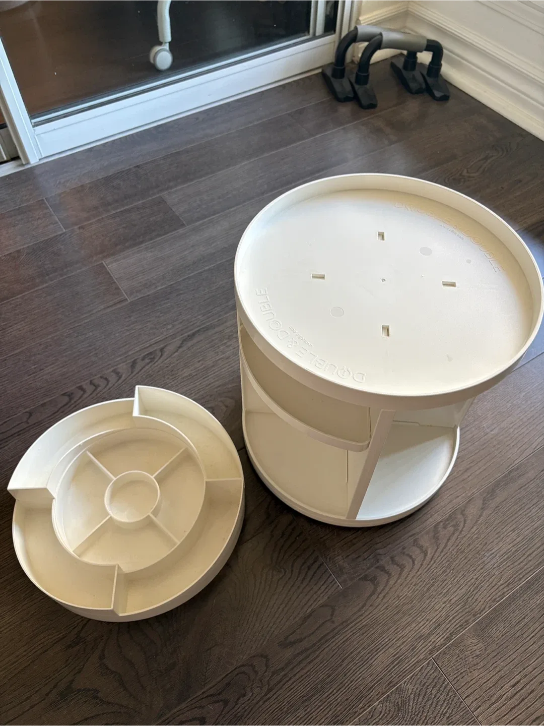 Rotating Skincare/Makeup Product Organizer image indicator(3)