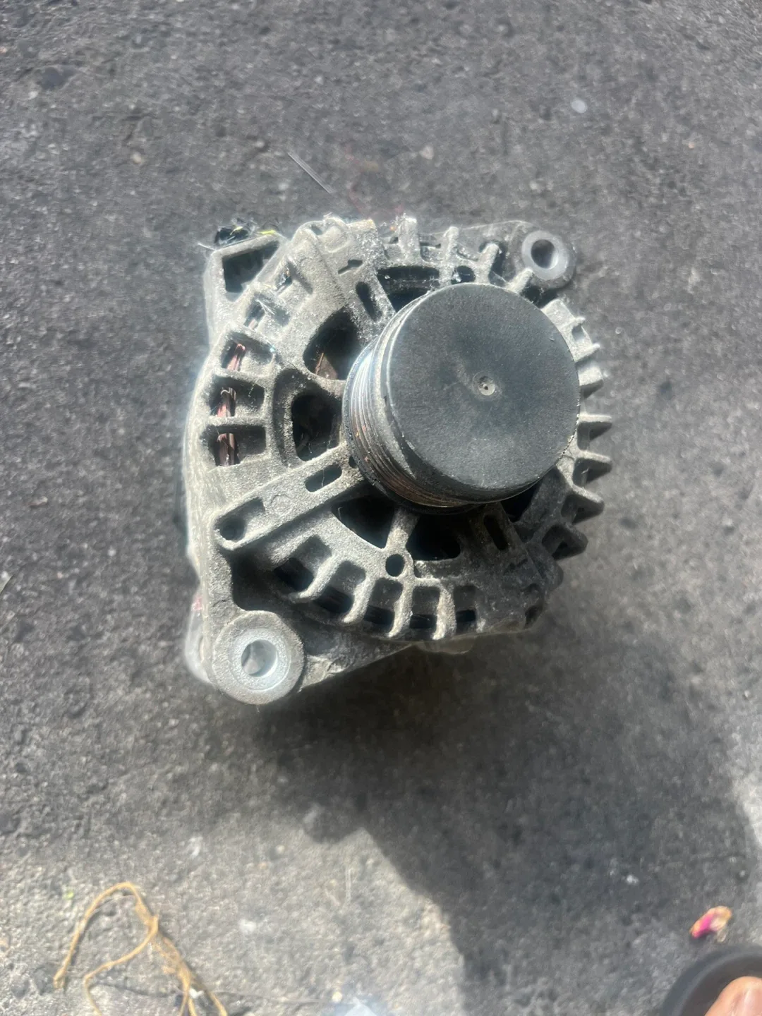 Hyundai santafe  Alternator - Part 37300-2G650