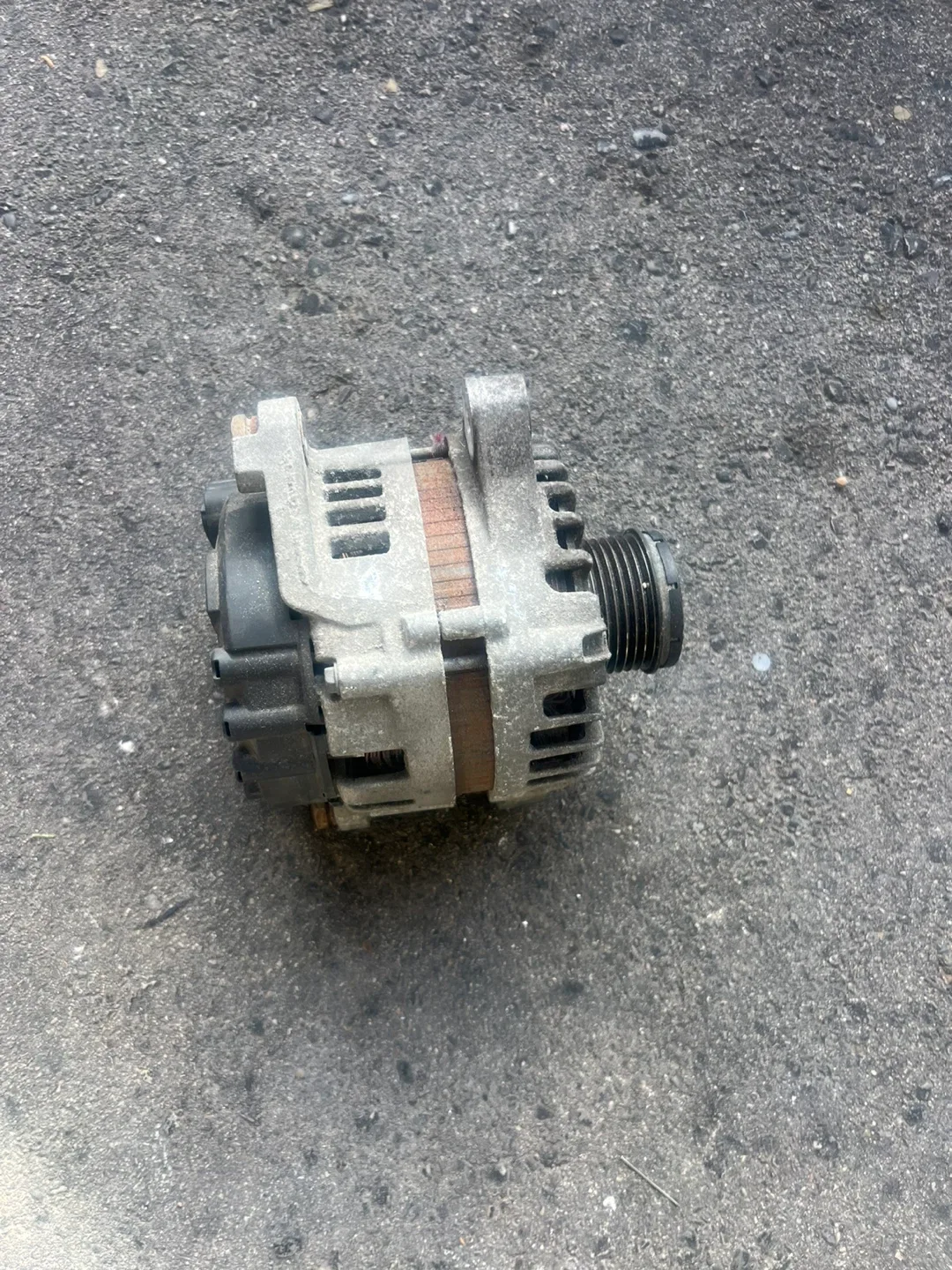 Hyundai santafe  Alternator - Part 37300-2G650 image indicator(2)