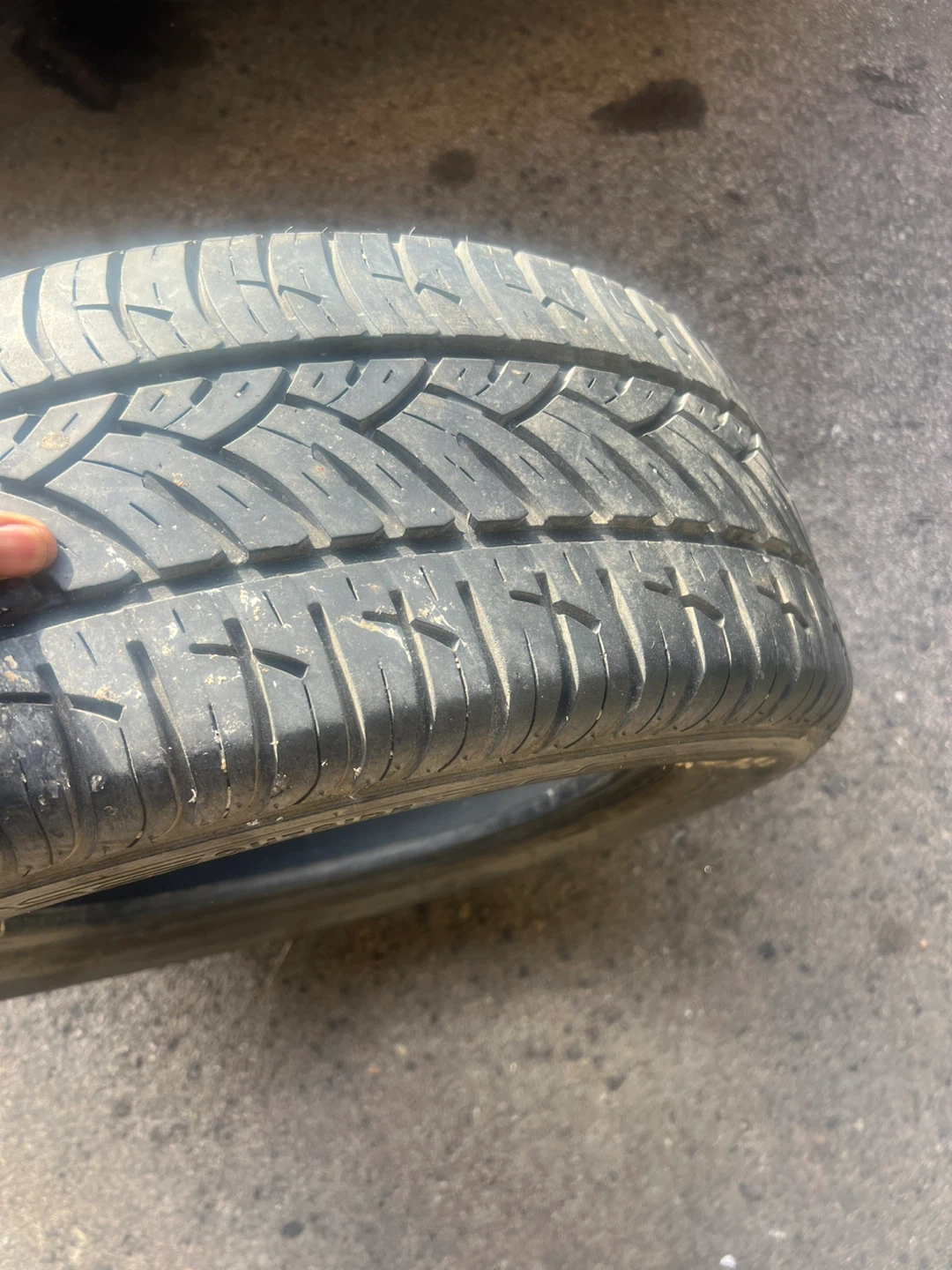 Used Milestar MS775 Tire - 205/60R15 - photo 2