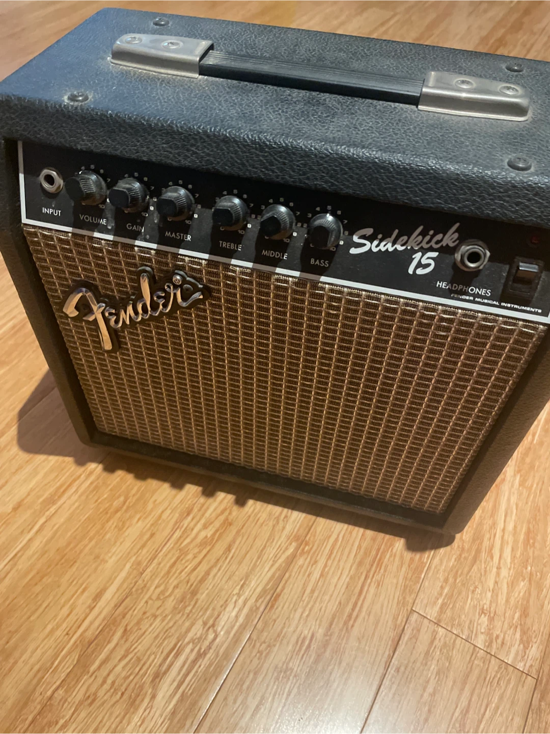 Fender Sidekick 15 Guitar Amplifier - photo 2