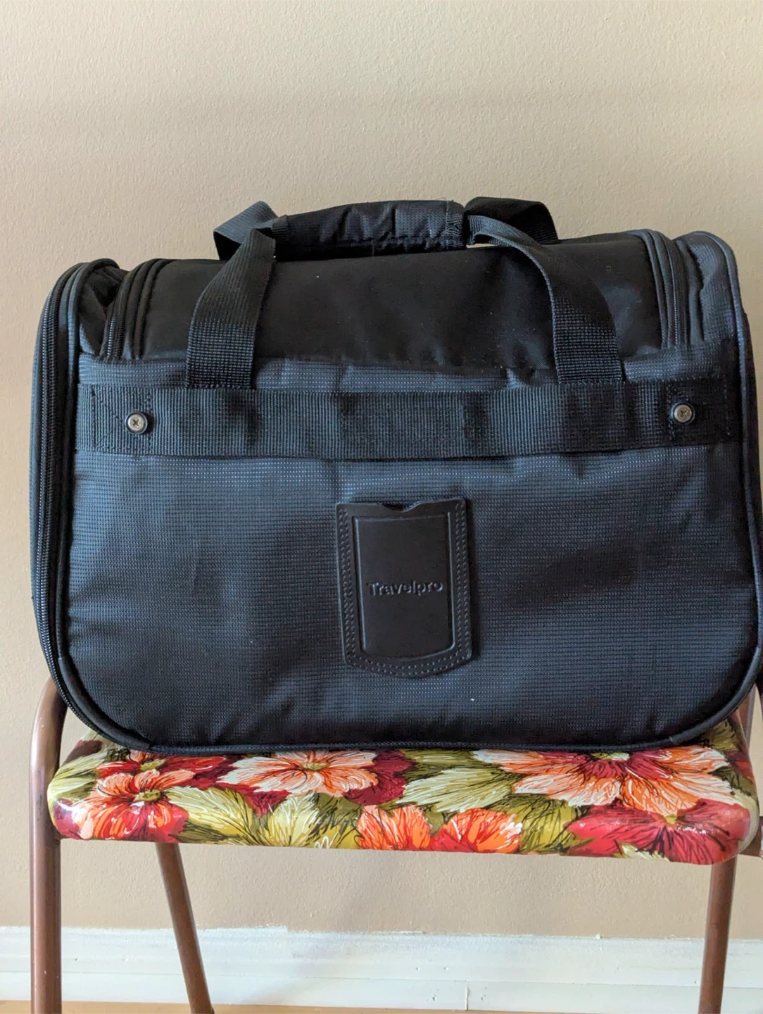 Travelpro Black Carry-On Bag - photo 2