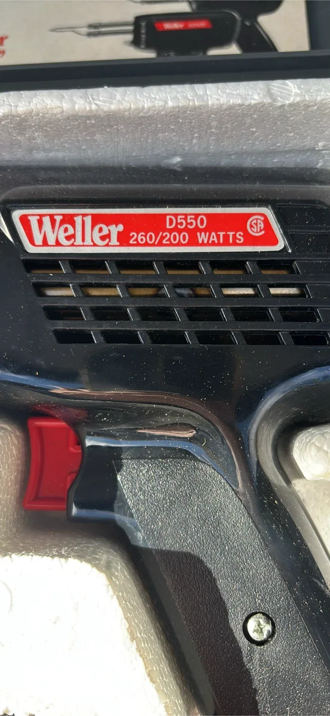 Weller D550 260/200 Watts Soldering Gun Kit image indicator(5)