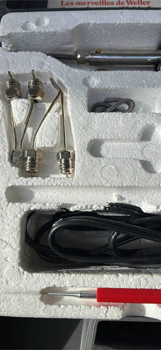 Weller D550 260/200 Watts Soldering Gun Kit image indicator(3)