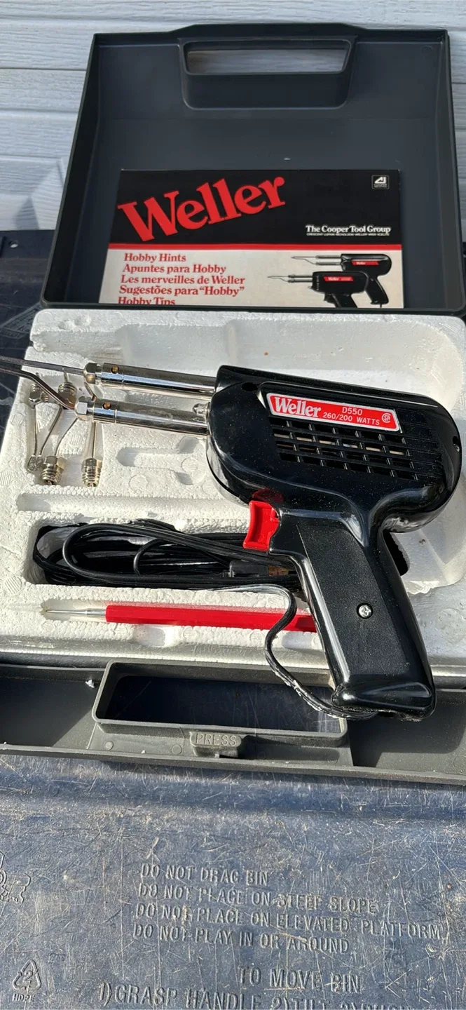 Weller D550 260/200 Watts Soldering Gun Kit image indicator(2)