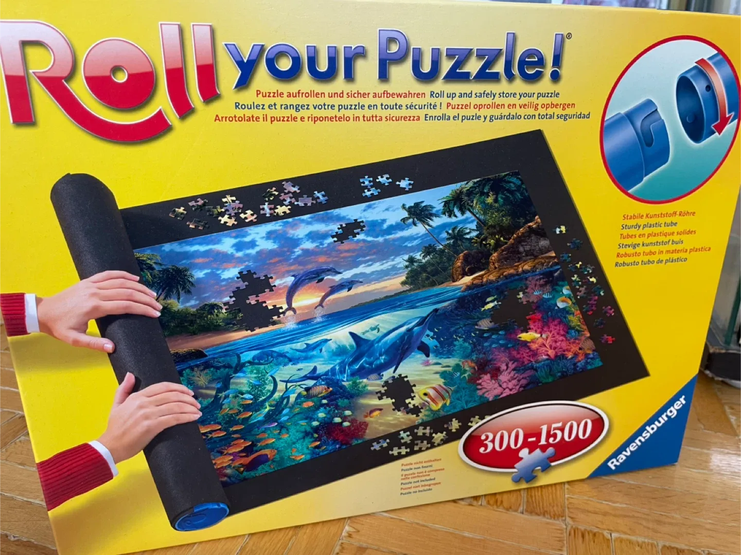 Ravensburger Roll Your Puzzle! 300-1500 Pieces image indicator(2)