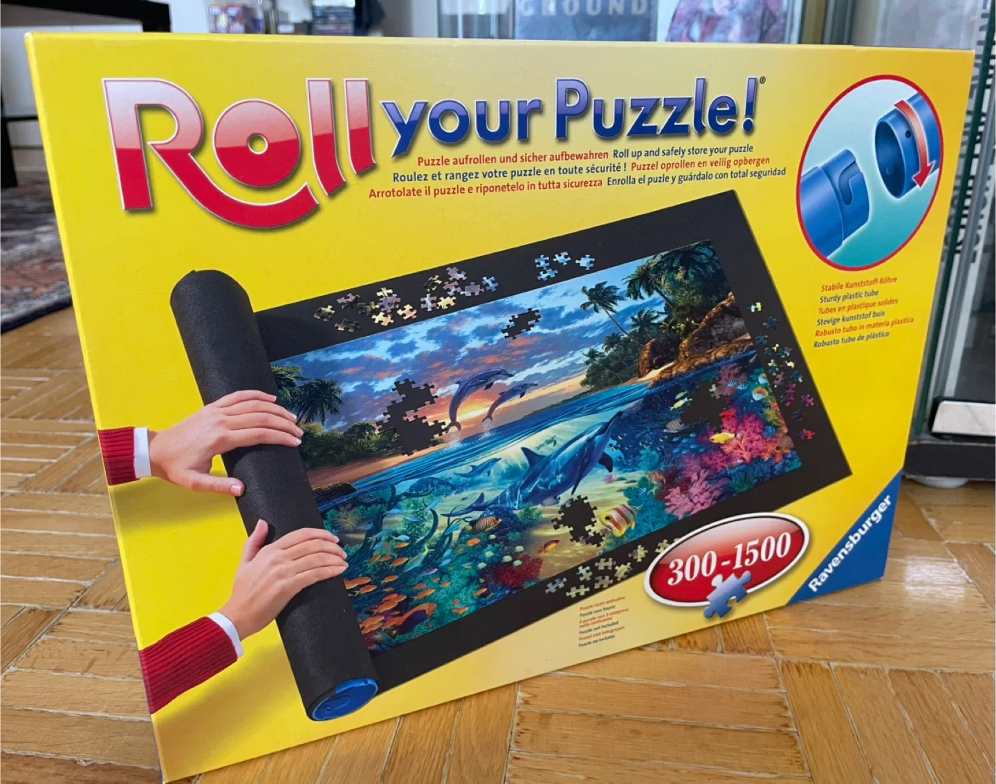 Ravensburger Roll Your Puzzle! 300-1500 Pieces thumbnail