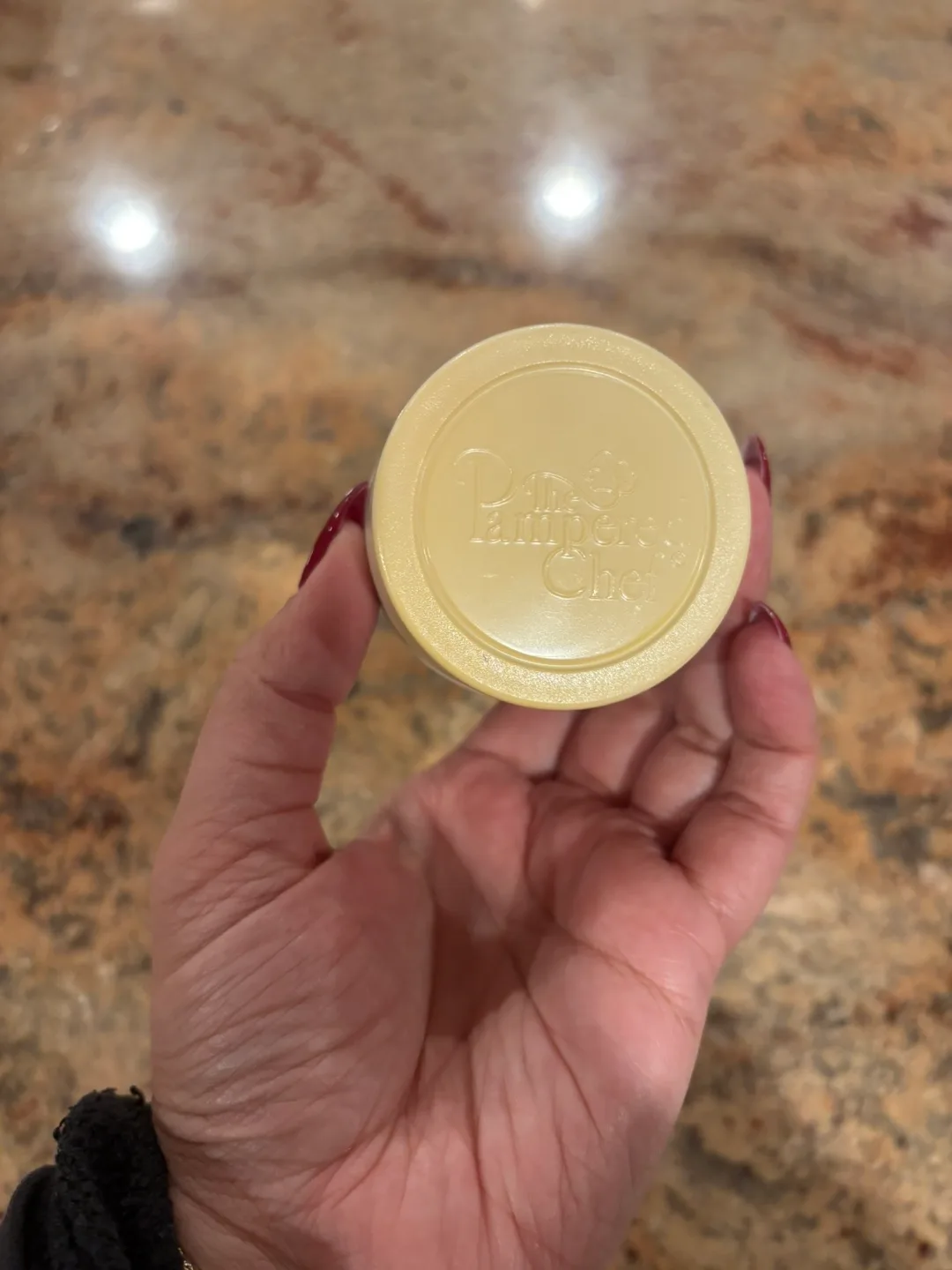 Pampered Chef Easy garlic peeler