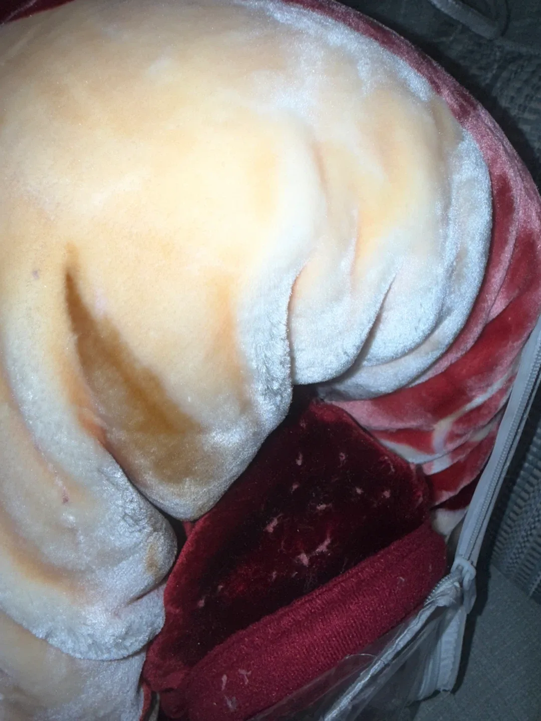 Luxury Plush Blanket image indicator(3)