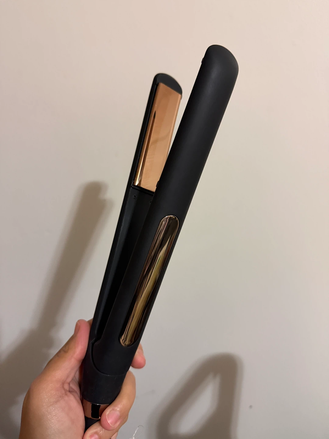Hair straightener
