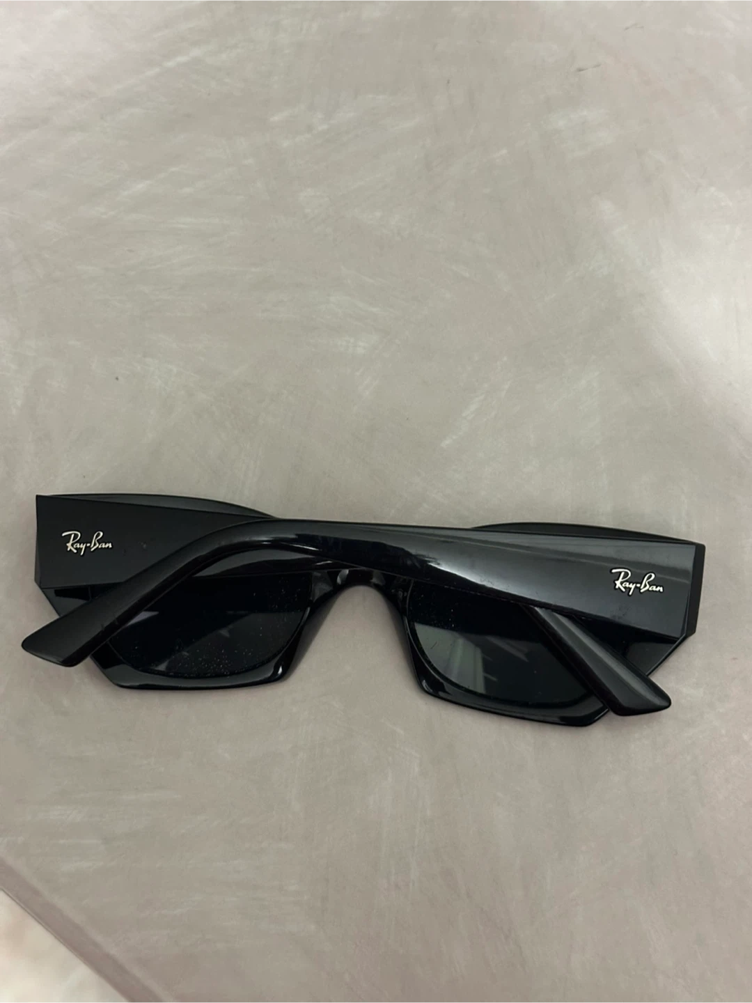Ray-Ban Black Sunglasses - photo 2