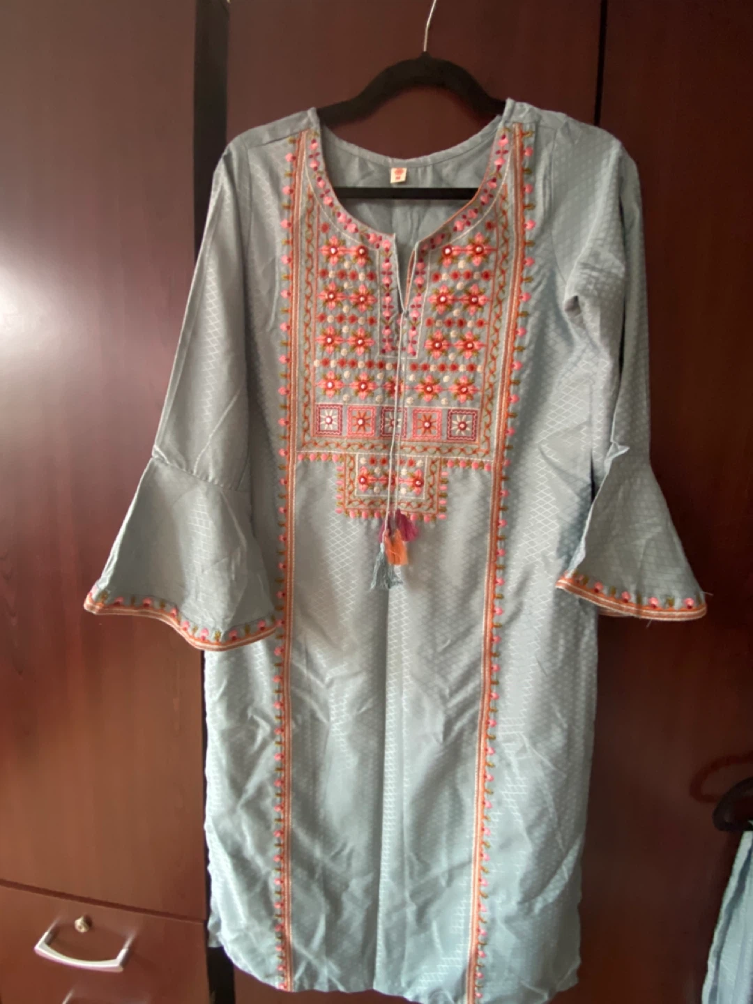 Embroidered Kurti Set - Size M - photo 2