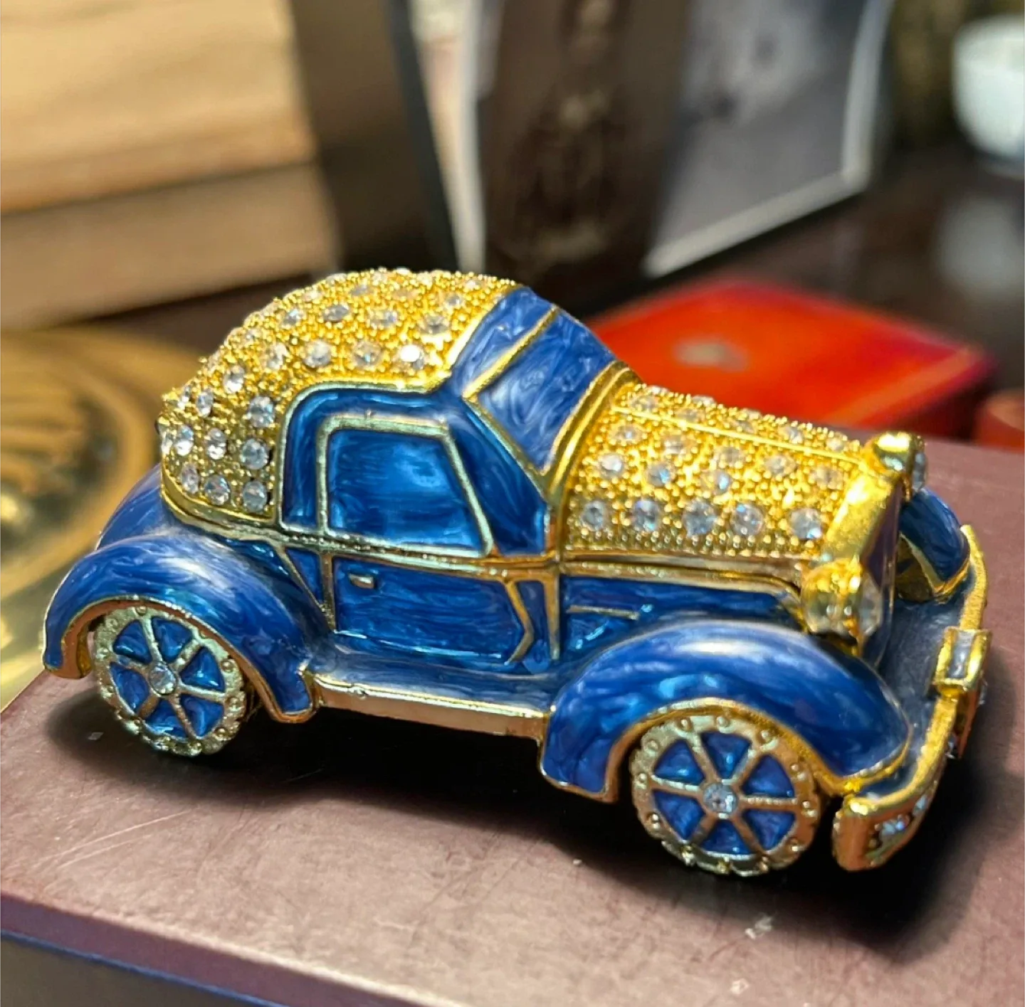 Vintage-Style Blue Car Trinket Box