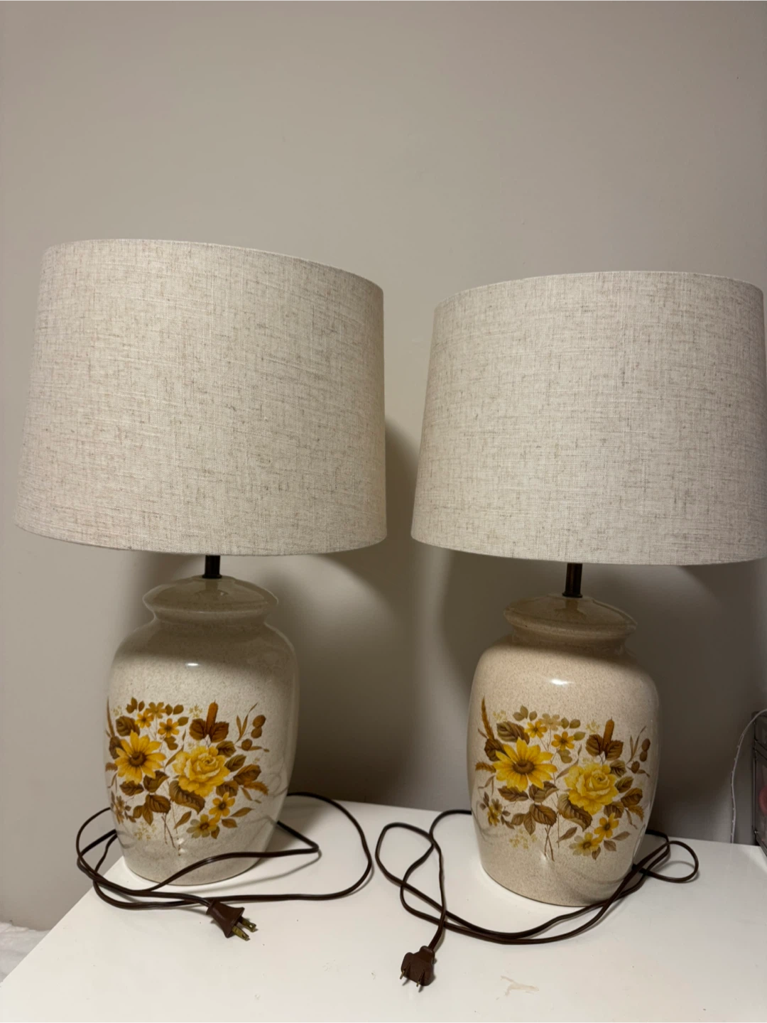 Vintage Floral Ceramic Table Lamps - Pair - photo 2