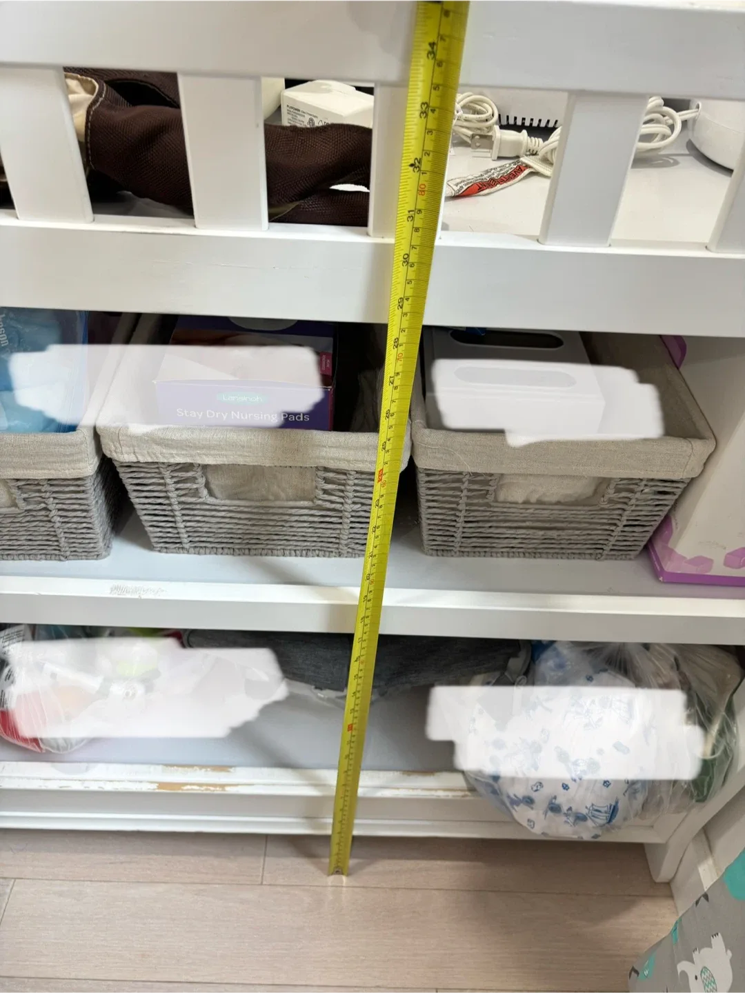 White Baby Changing Table and changing pad image indicator(4)