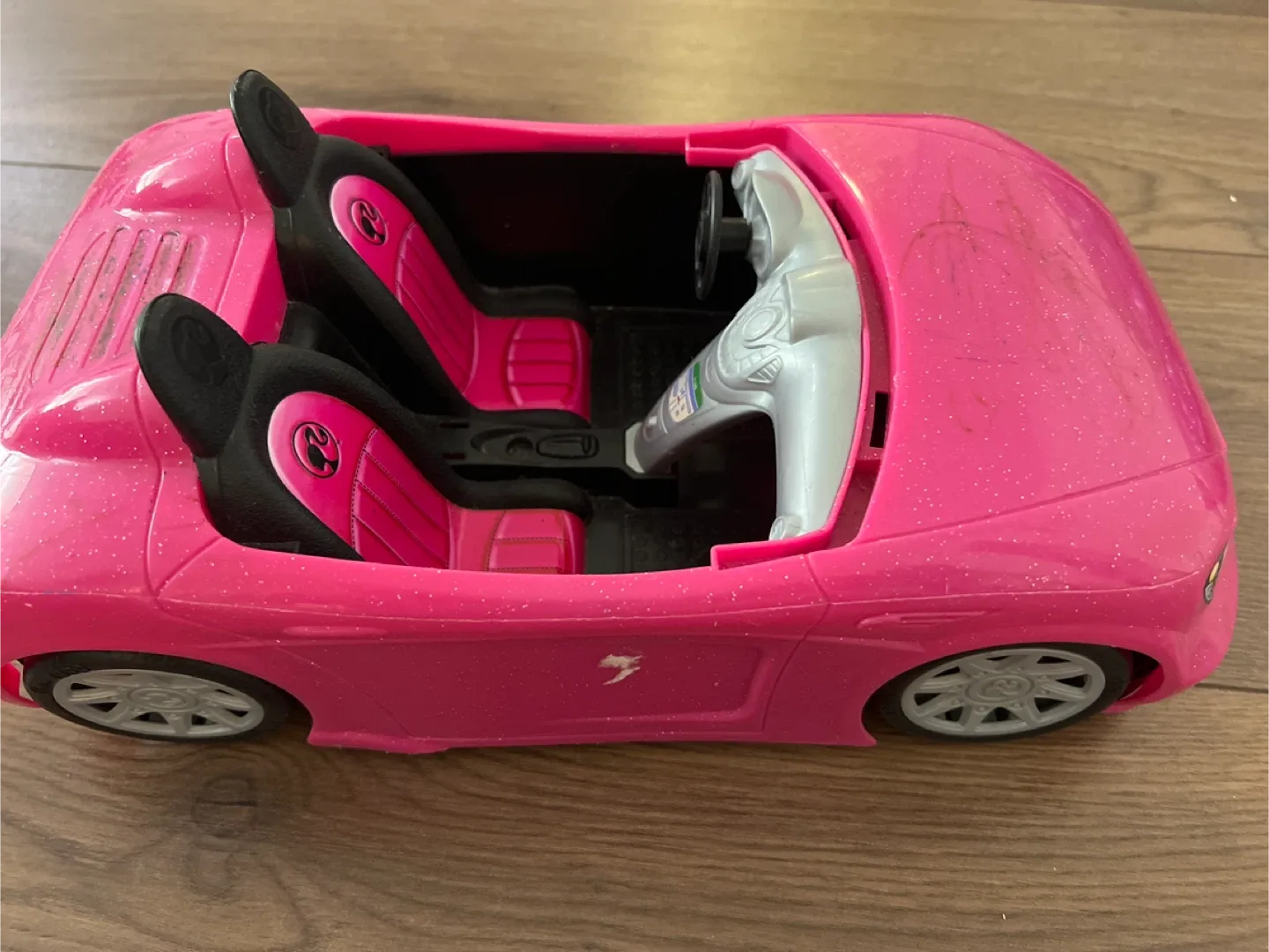 Barbie Pink Convertible Car - Free thumbnail
