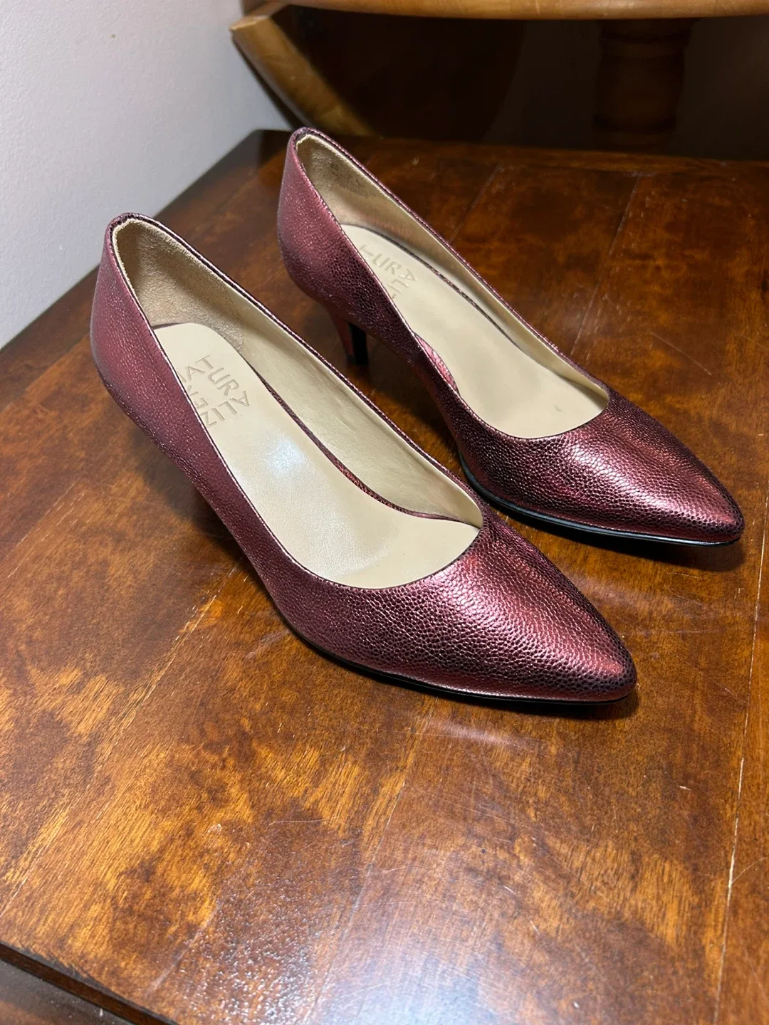 Naturalizer Beverly Metallic Heels, Size 6 image indicator(2)