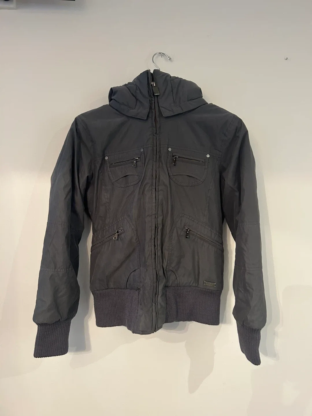 Aritzia TNA St Moritz Park (Medium) thumbnail