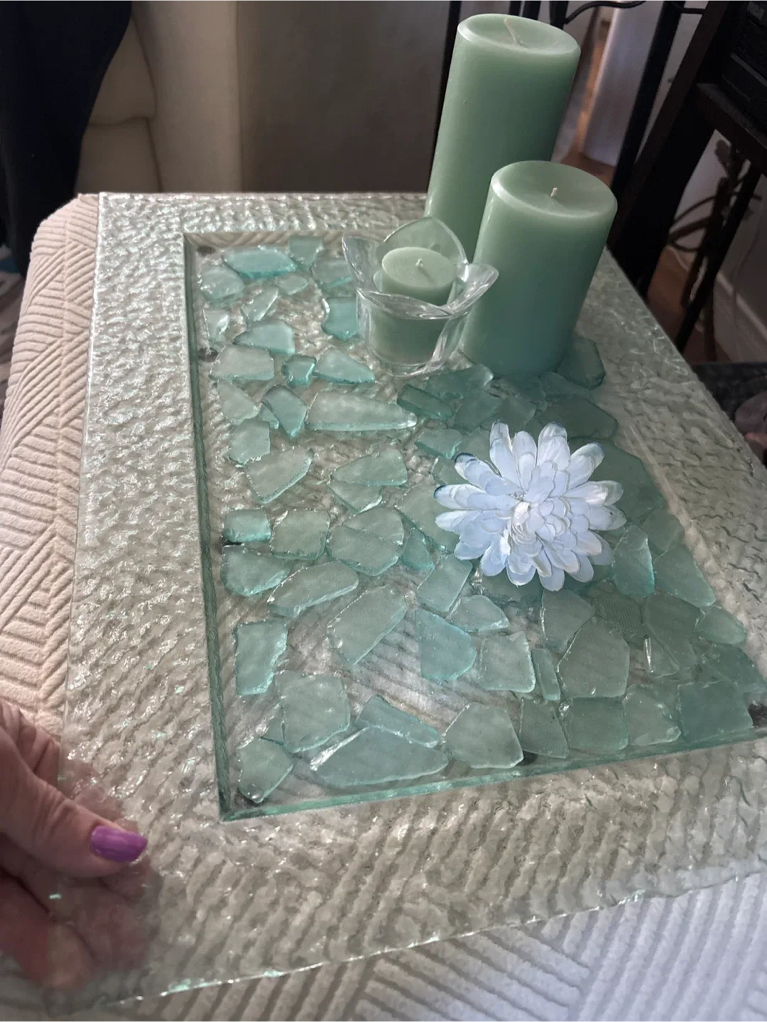 Decorative Glass tray with candles and glass pieces image indicator(2)