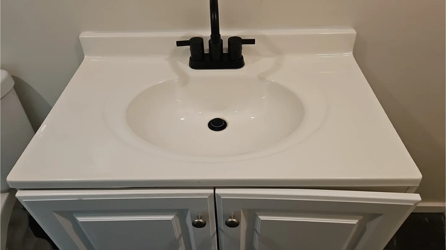 Bathroom Vanity with Sink image indicator(2)