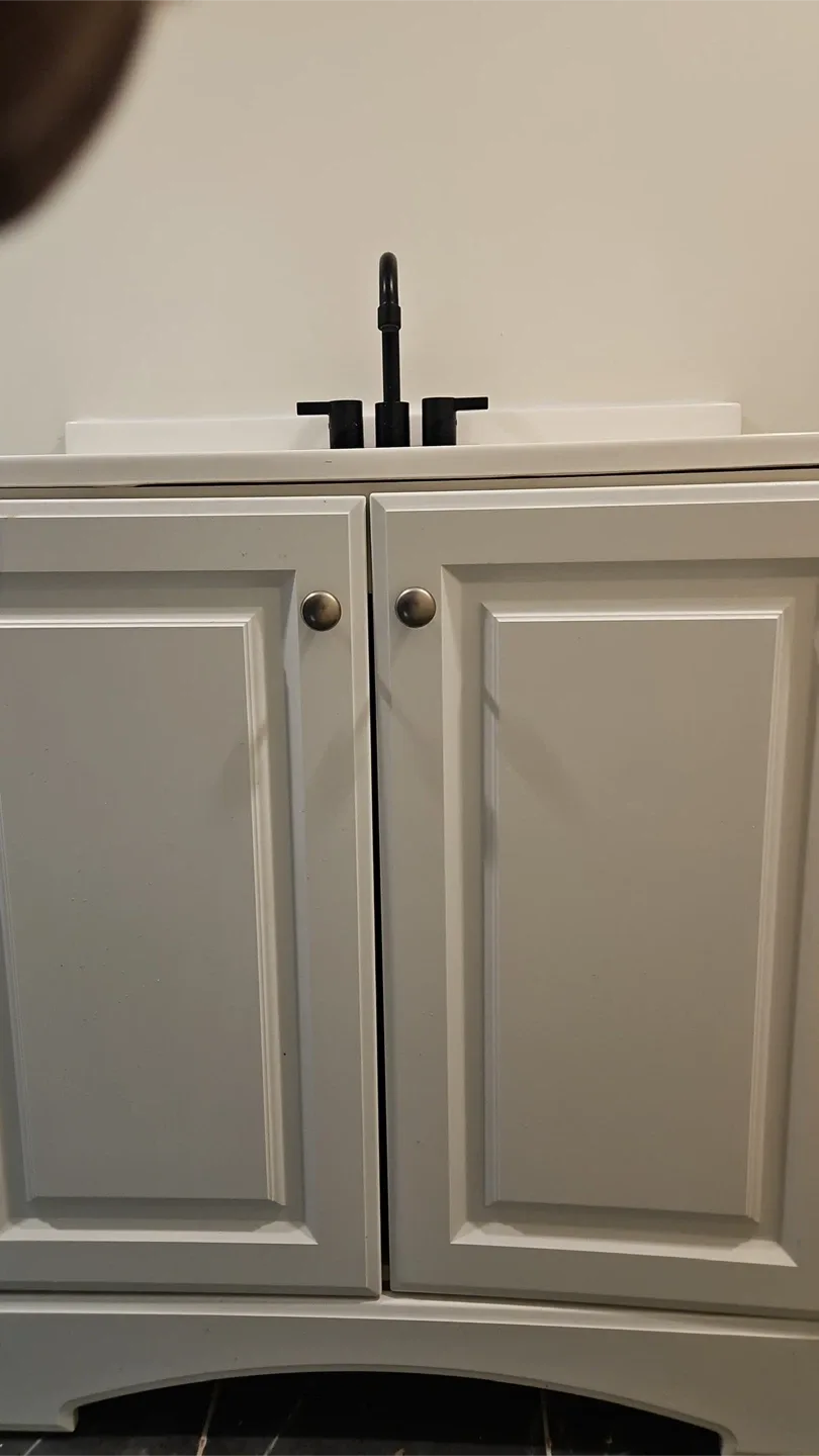 Bathroom Vanity with Sink image indicator(3)
