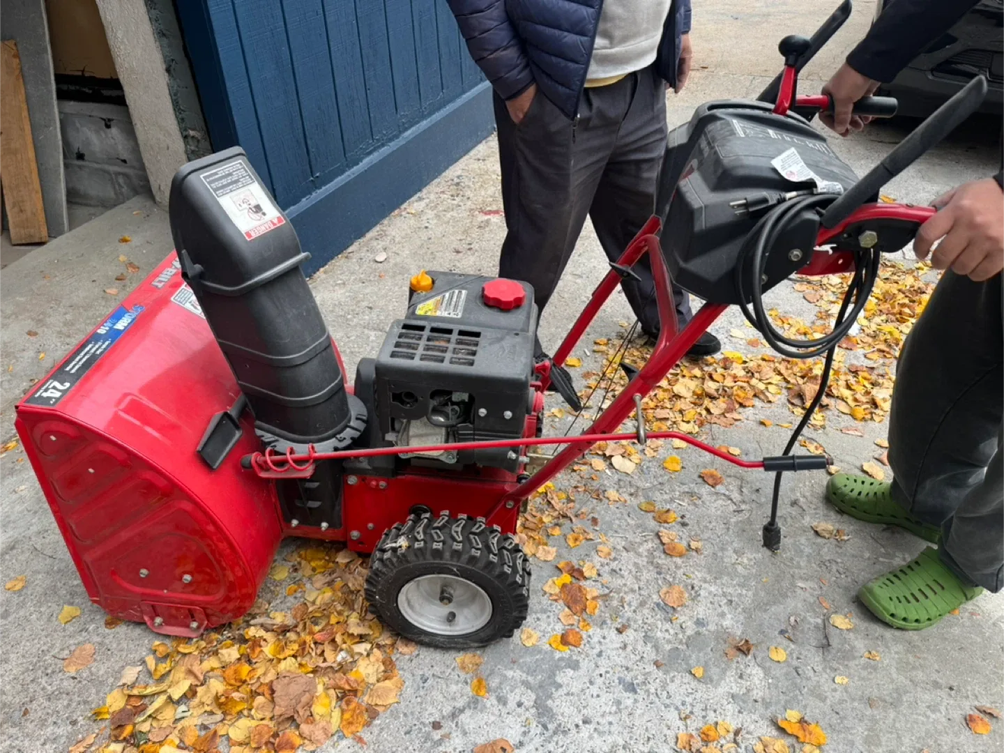 Troy-Bilt Storm 2410 Snow Blower - 24 inch image indicator(3)