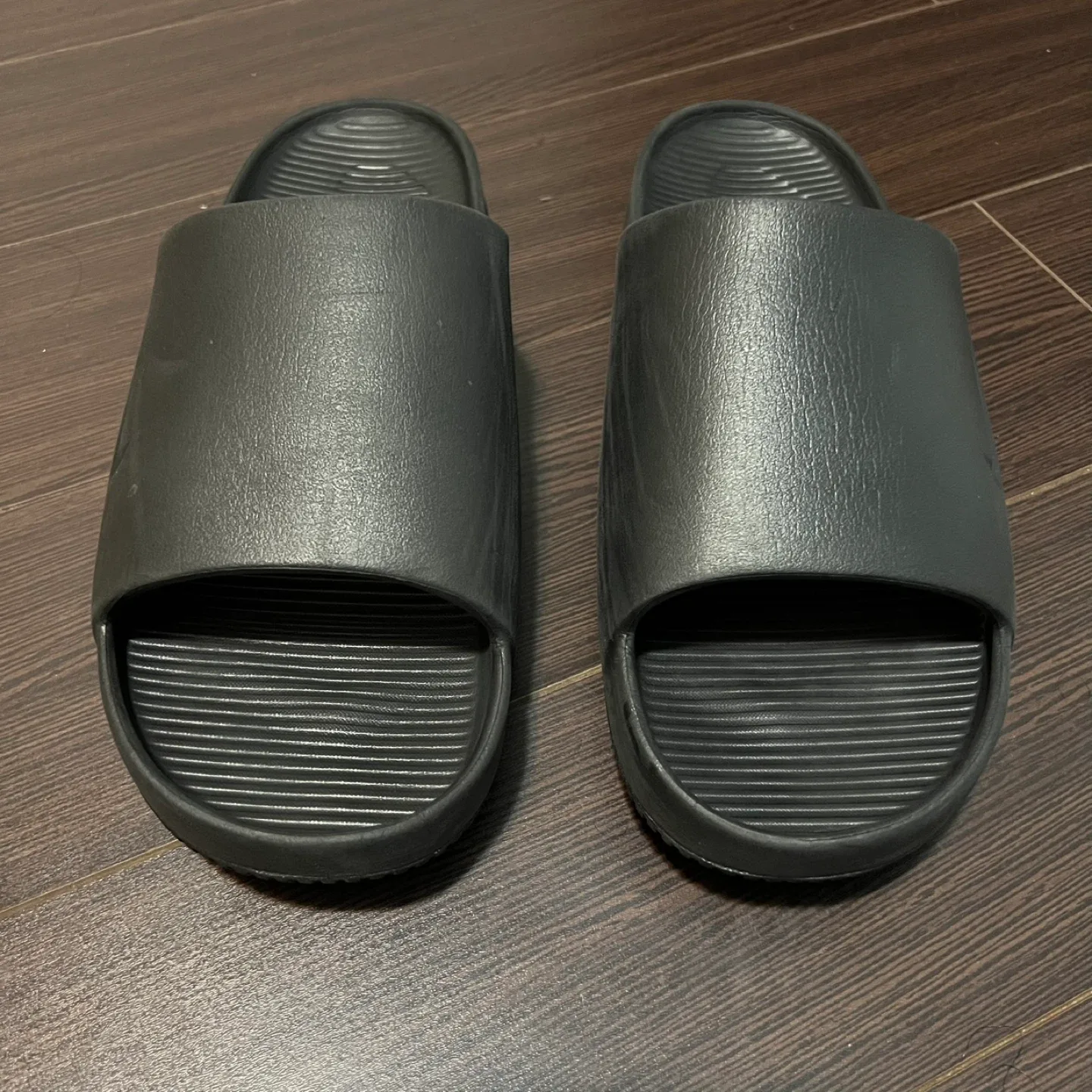 Nike Slides - Men's US 10 / Women's US 11 image indicator(3)