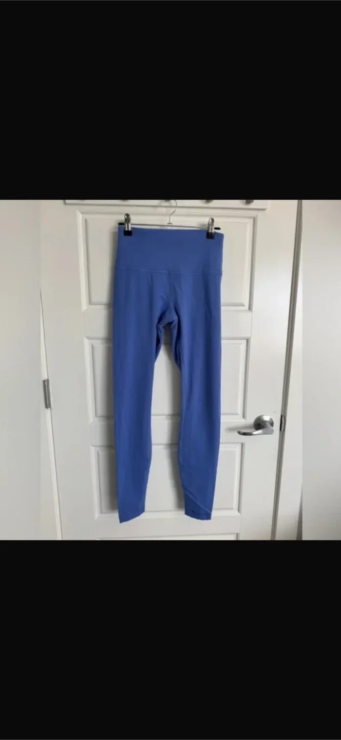 Lululemon SportsBra + Matching Tights, both Size 6 *Worn Once* image indicator(2)