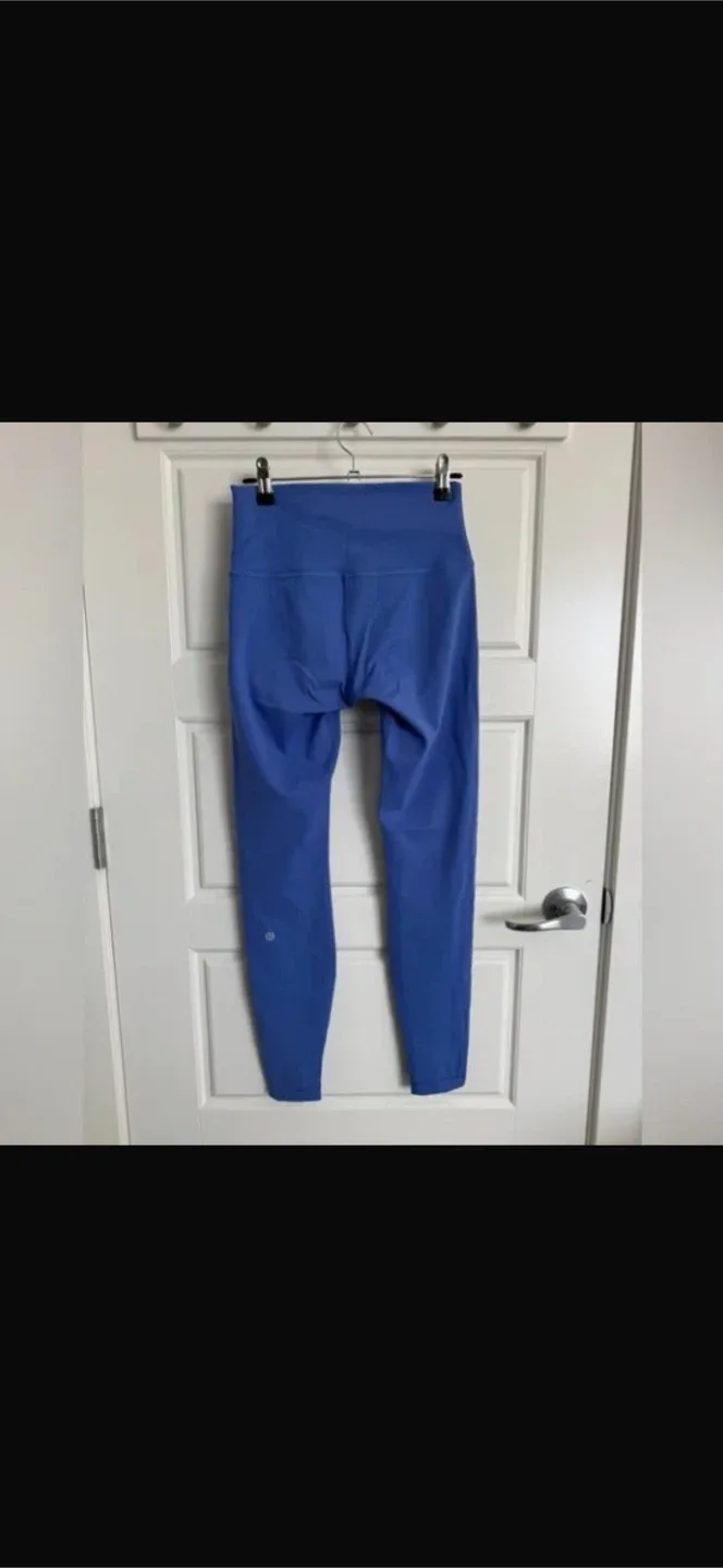 Lululemon SportsBra + Matching Tights, both Size 6 *Worn Once* image indicator(3)