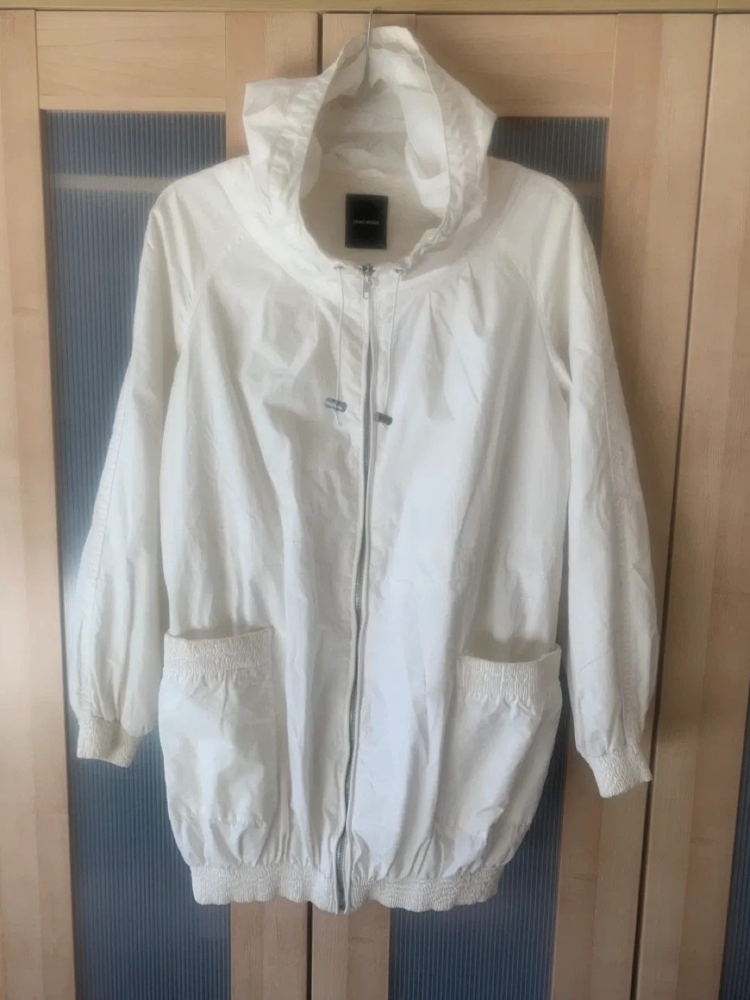 Vero Moda Cream Hooded Utility Jacket image indicator(2)