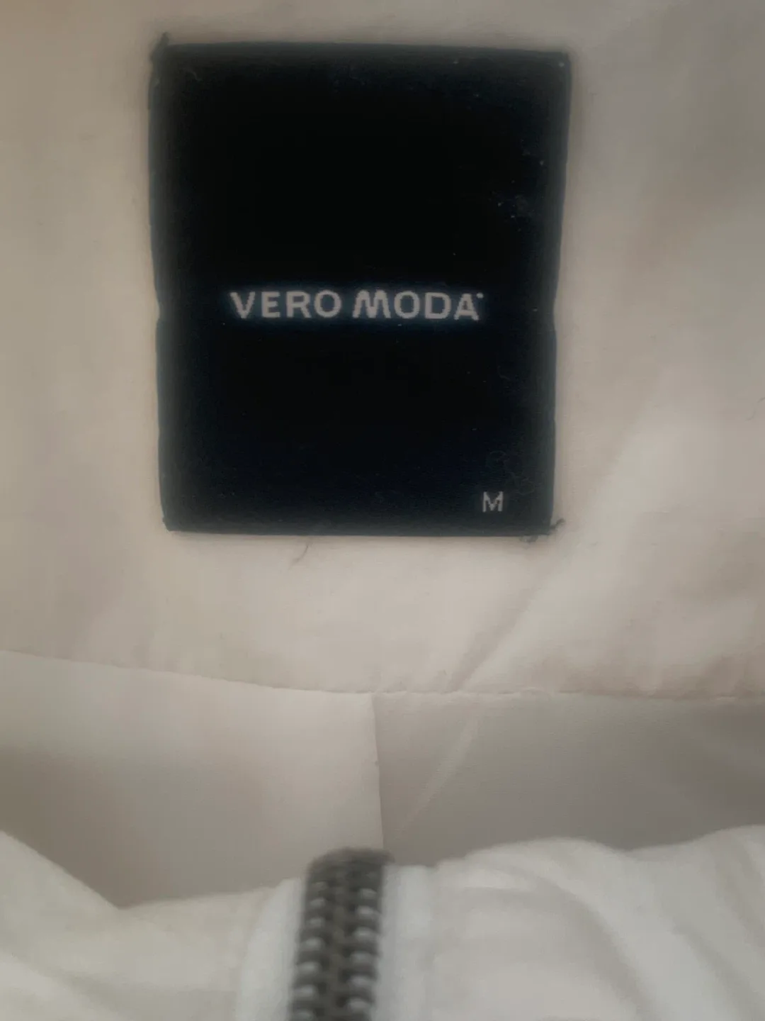 Vero Moda Cream Hooded Utility Jacket image indicator(6)