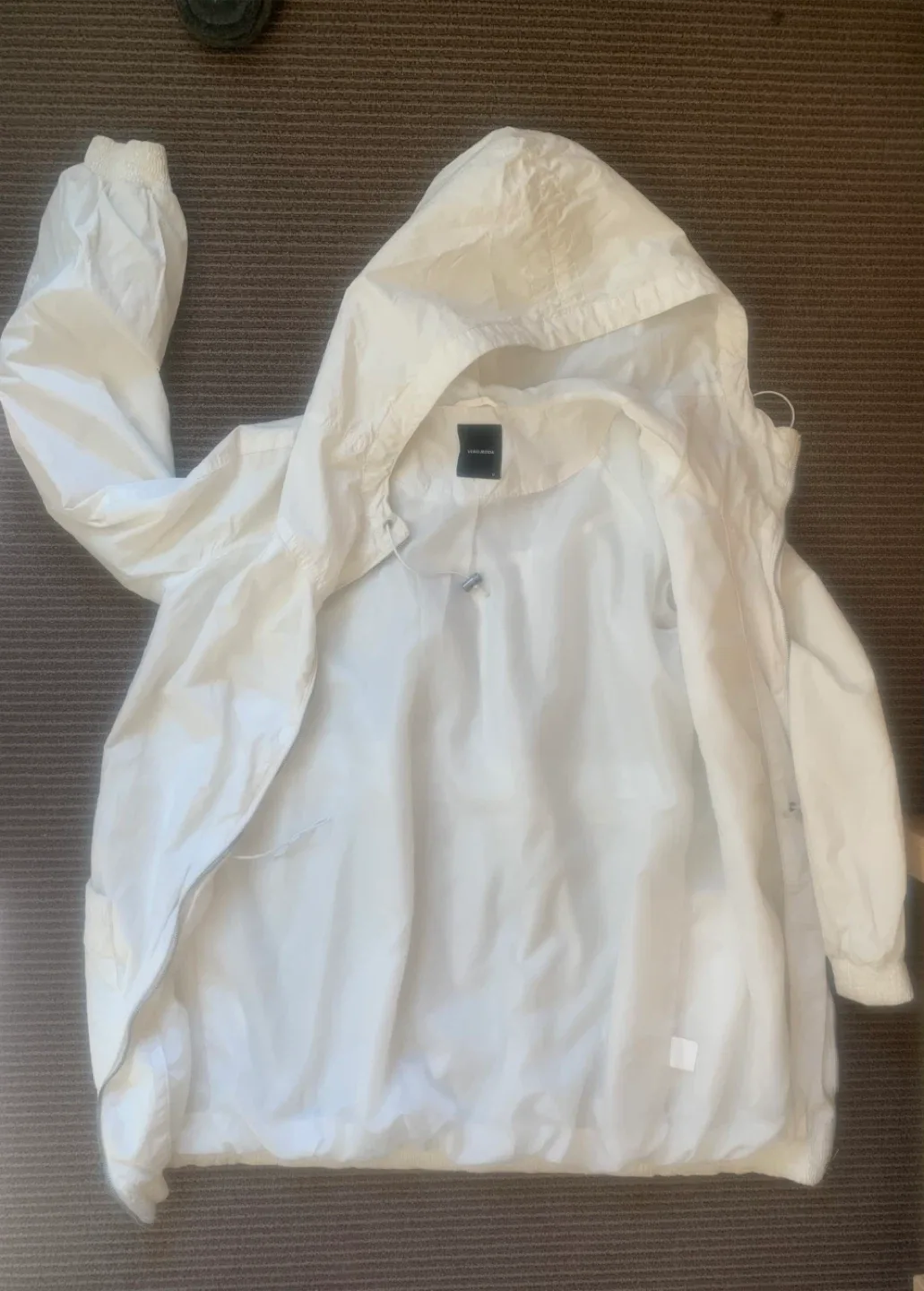 Vero Moda Cream Hooded Utility Jacket image indicator(5)