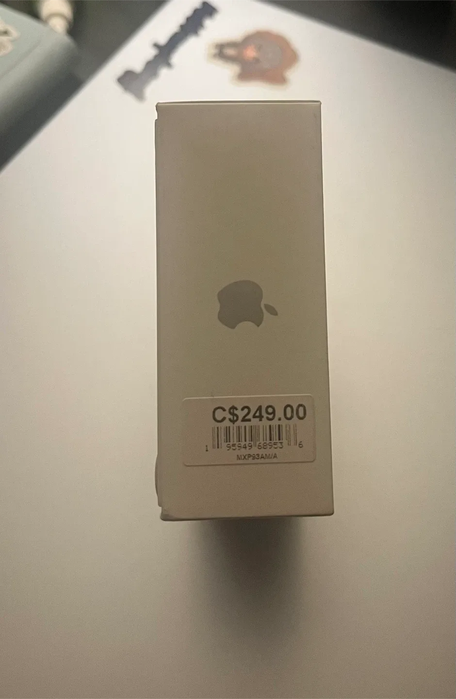 New Apple AirPods 4 with Active Noise Cancellation image indicator(3)