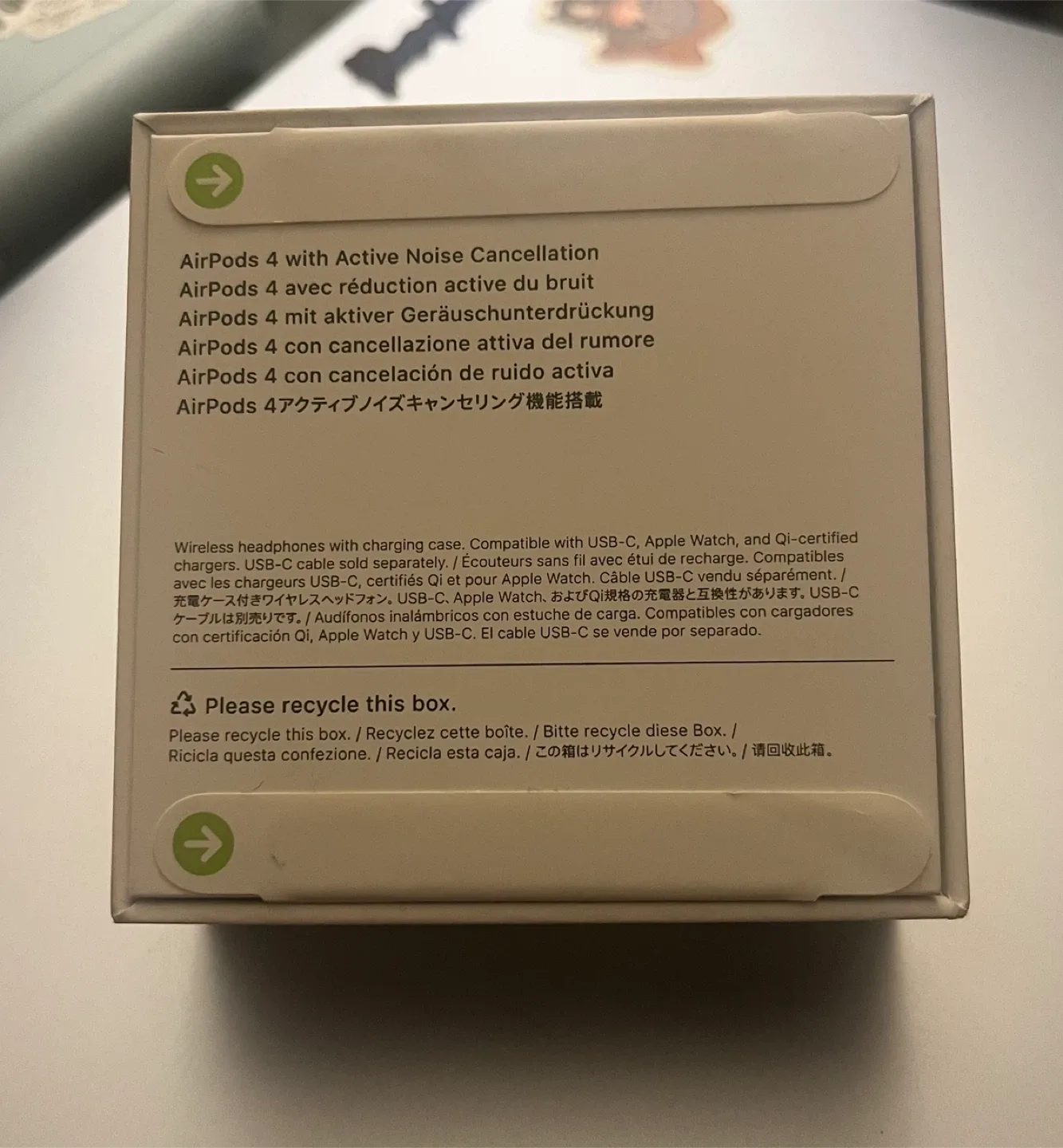 New Apple AirPods 4 with Active Noise Cancellation image indicator(2)