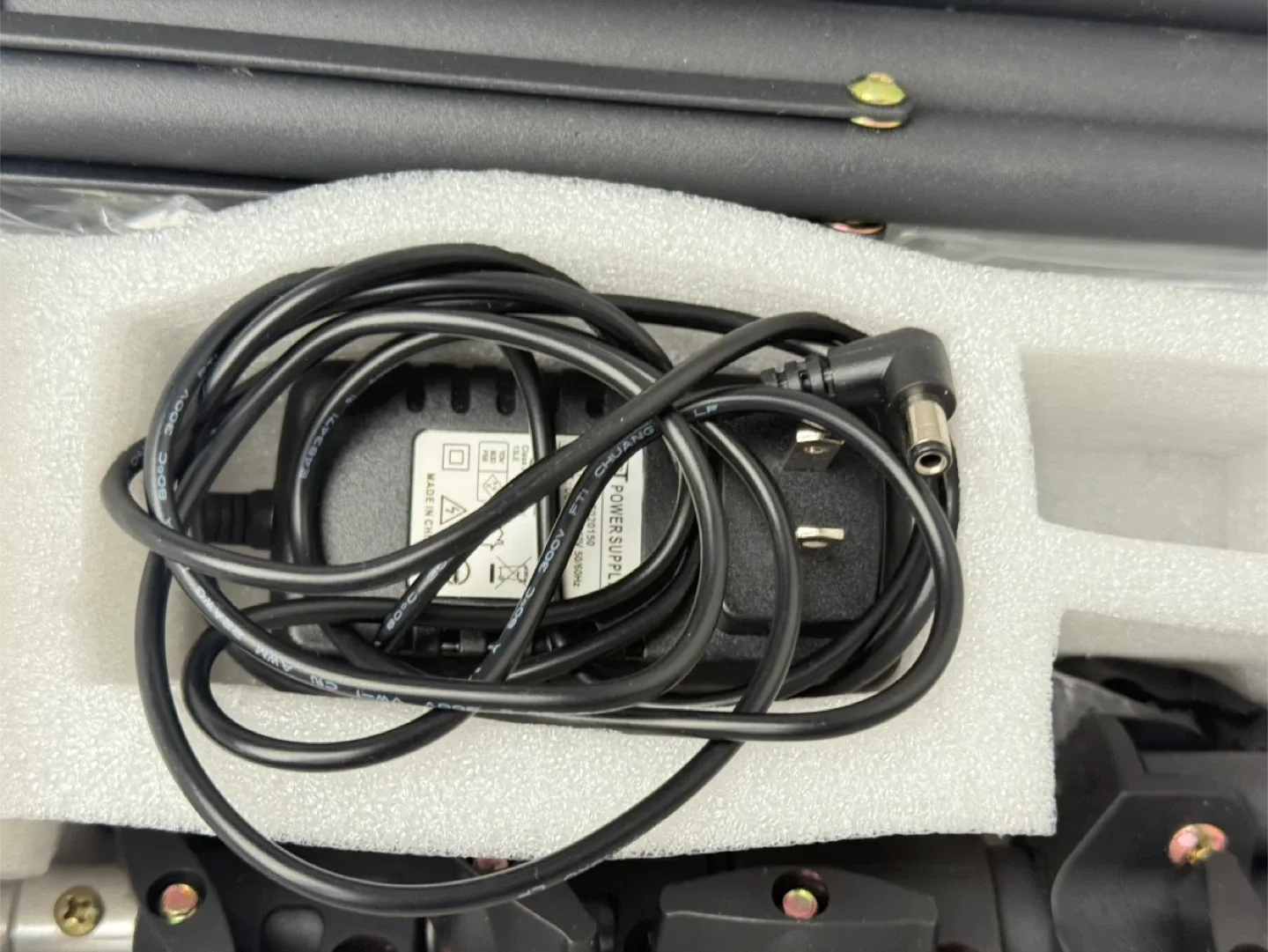 Neewer LED Panel Light & Tripod Kit image indicator(4)