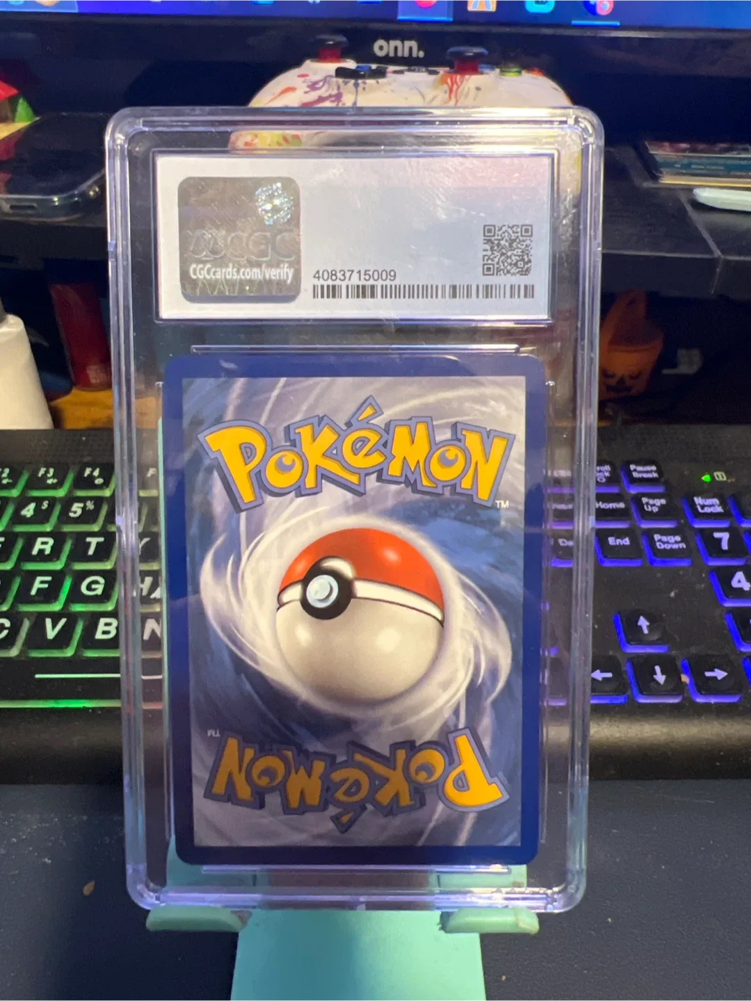CGC 9.5 Eevee VMAX Pokemon Card image indicator(2)