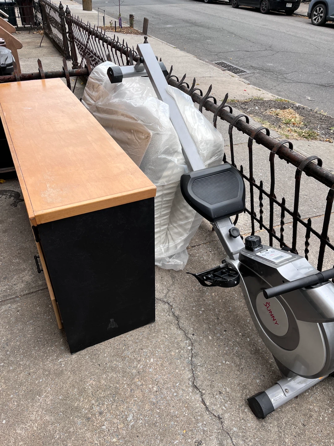 Free- Dresser & Rowing Machine - photo 4