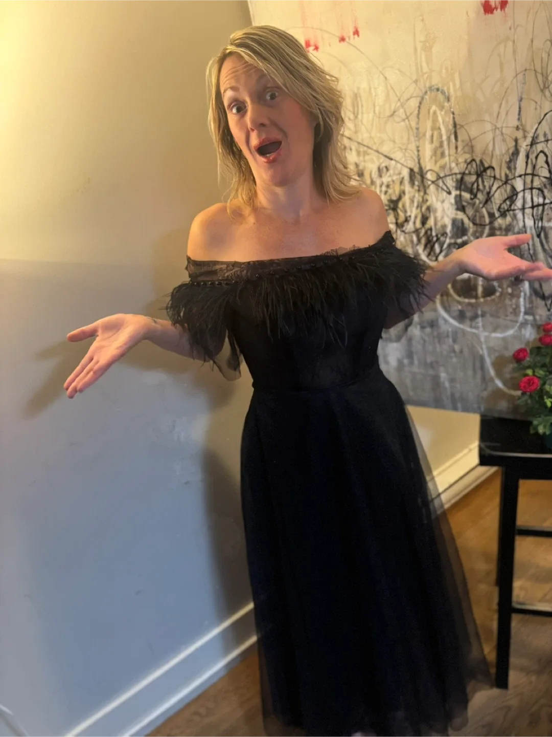 Black Off-the-Shoulder Feather Dress image indicator(3)