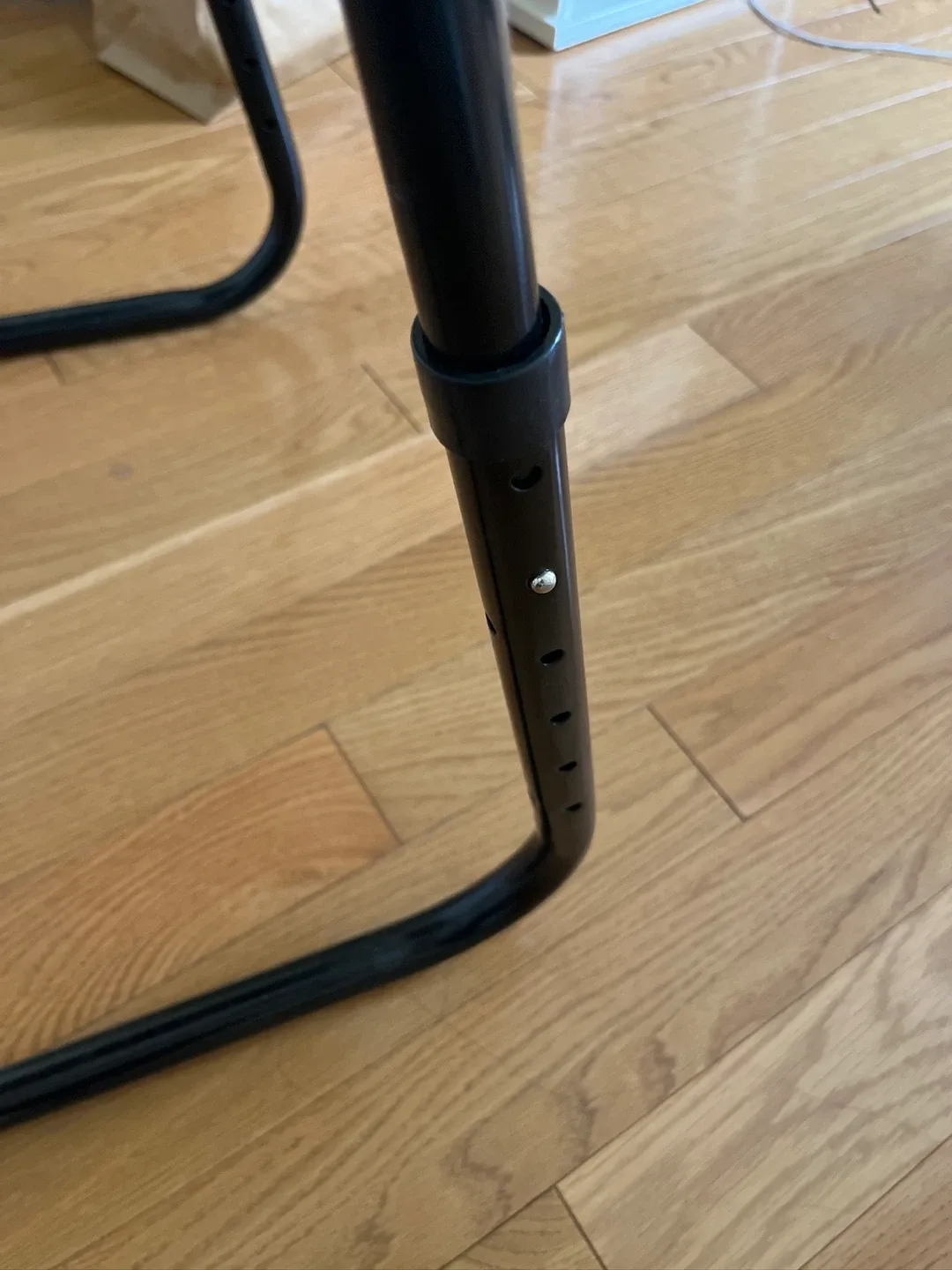 Table Mate II Adjustable Tray Table image indicator(3)