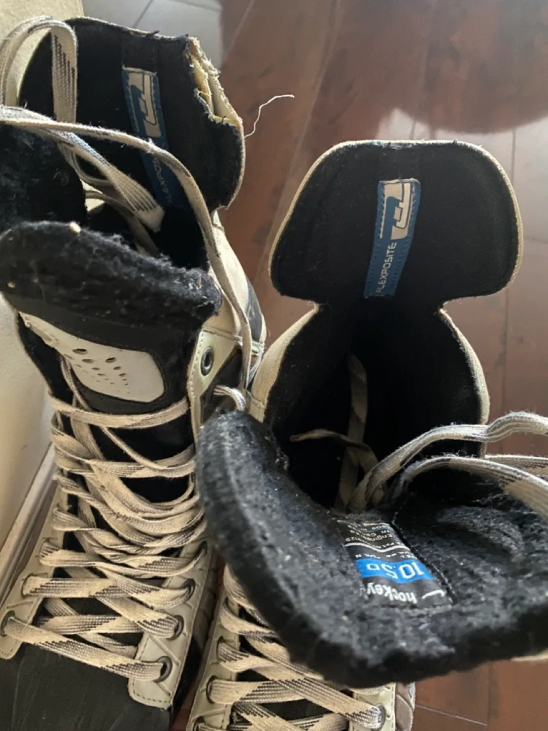 Nike Hockey Skates - Size 10.5 image indicator(3)