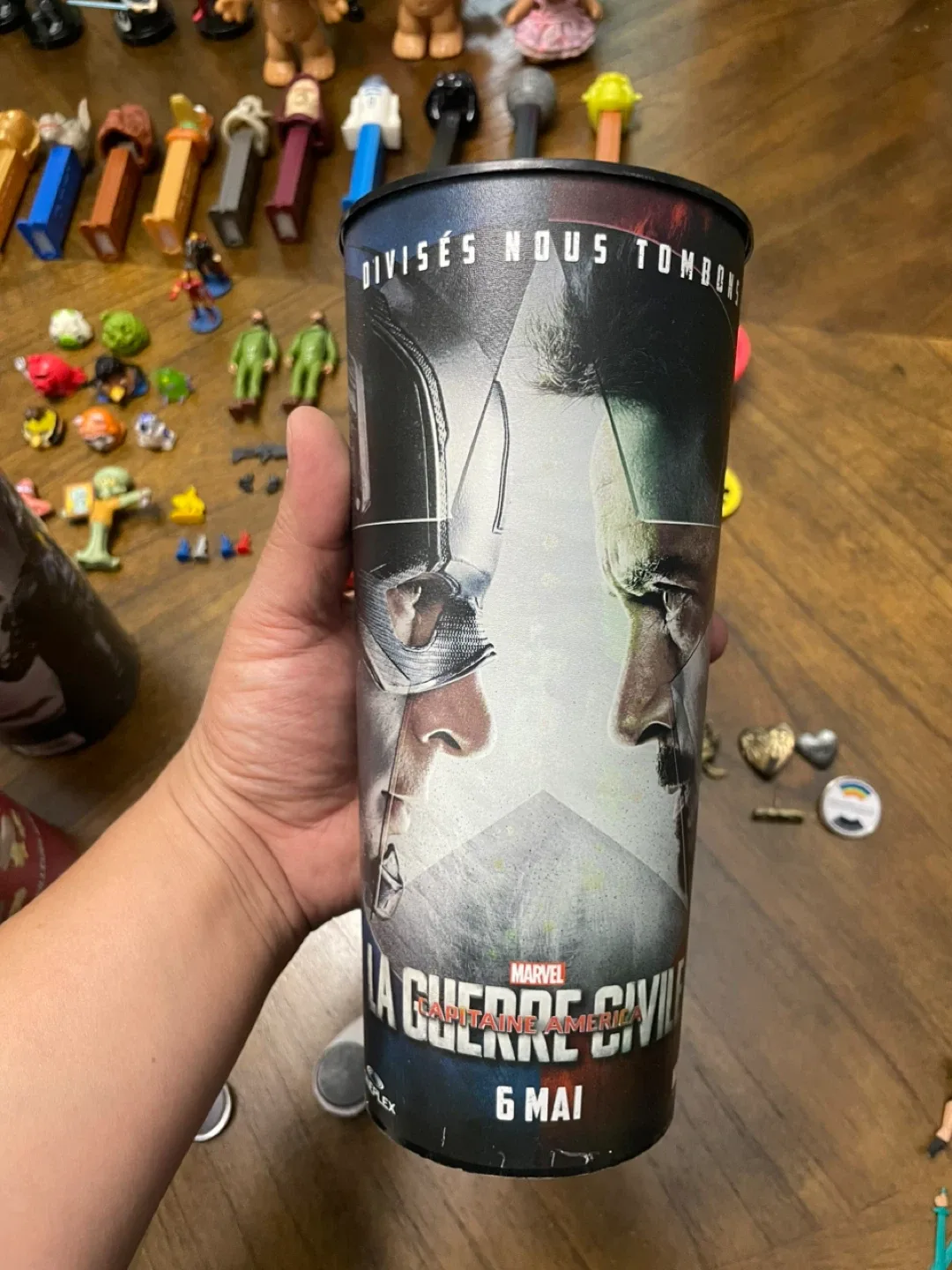 Movie themed collector cup image indicator(5)
