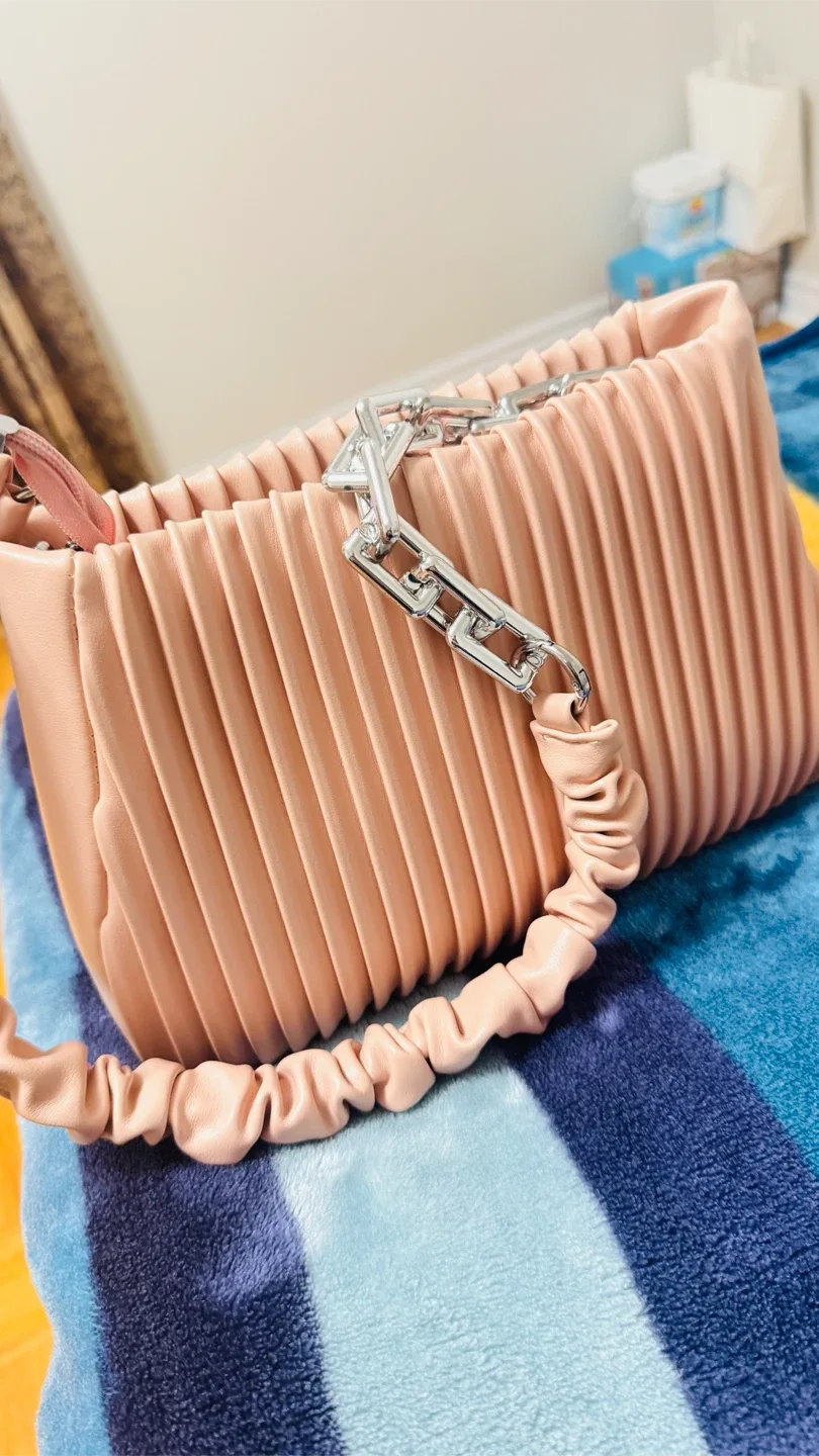Pink Pleated Chain Shoulder Bag image indicator(2)