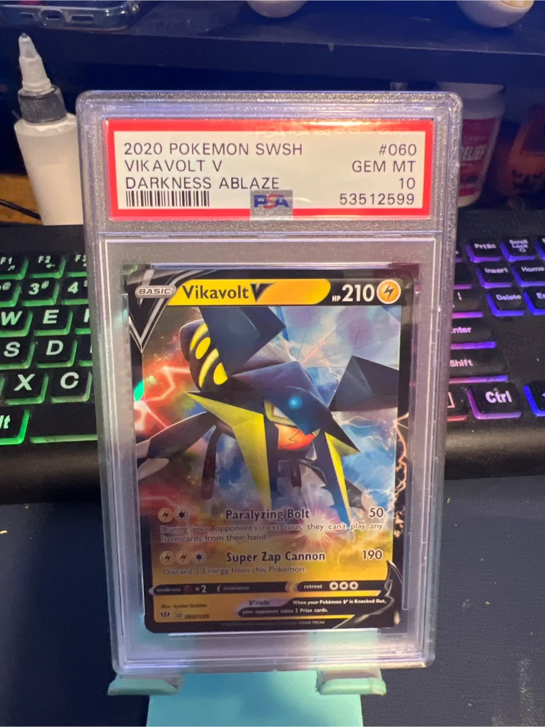 PSA Graded 2020 Pokemon Vikavolt V Darkness Ablaze #060 thumbnail