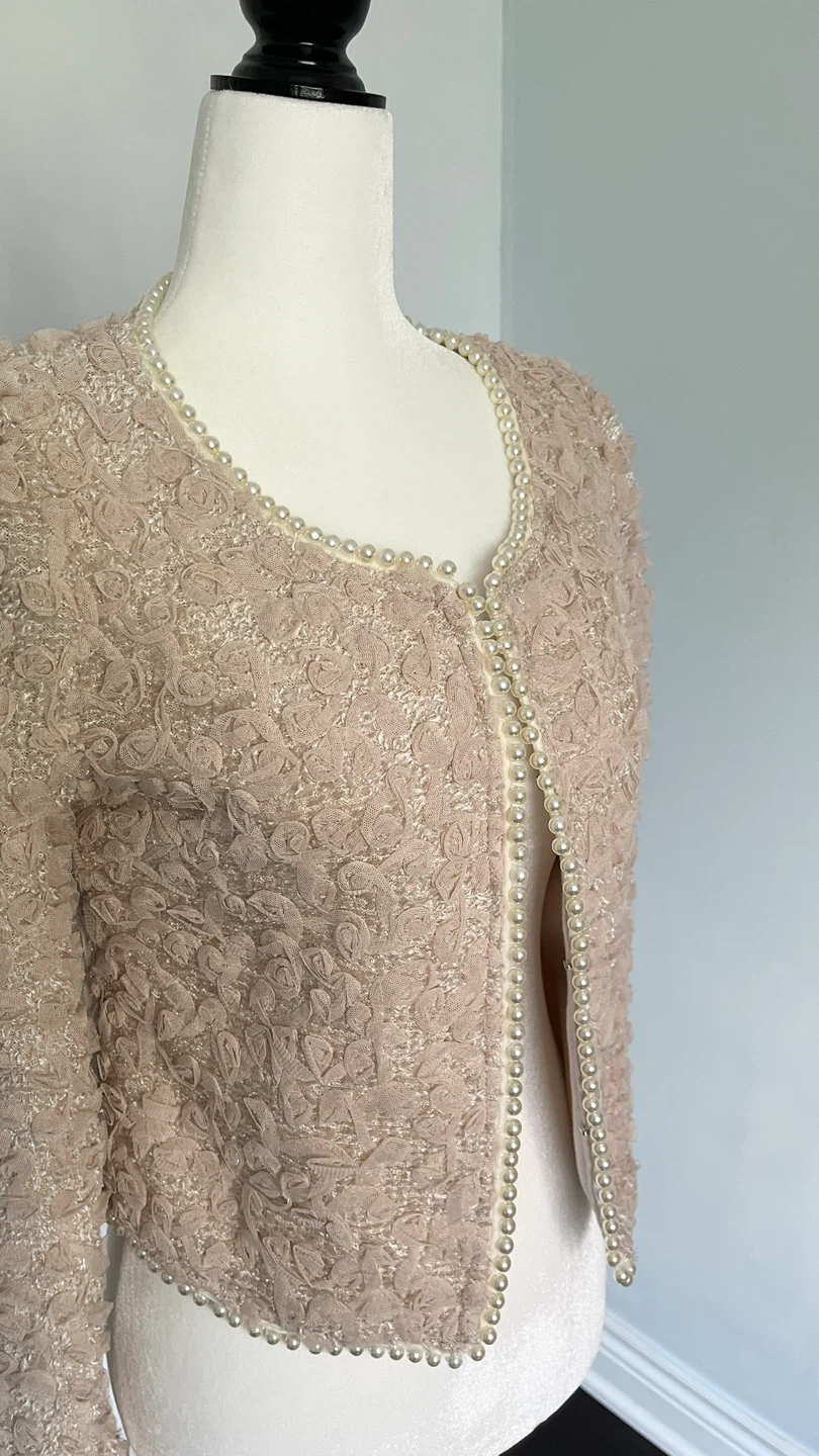 Beige floral tulle embroidered jacket with pearl trims - photo 2