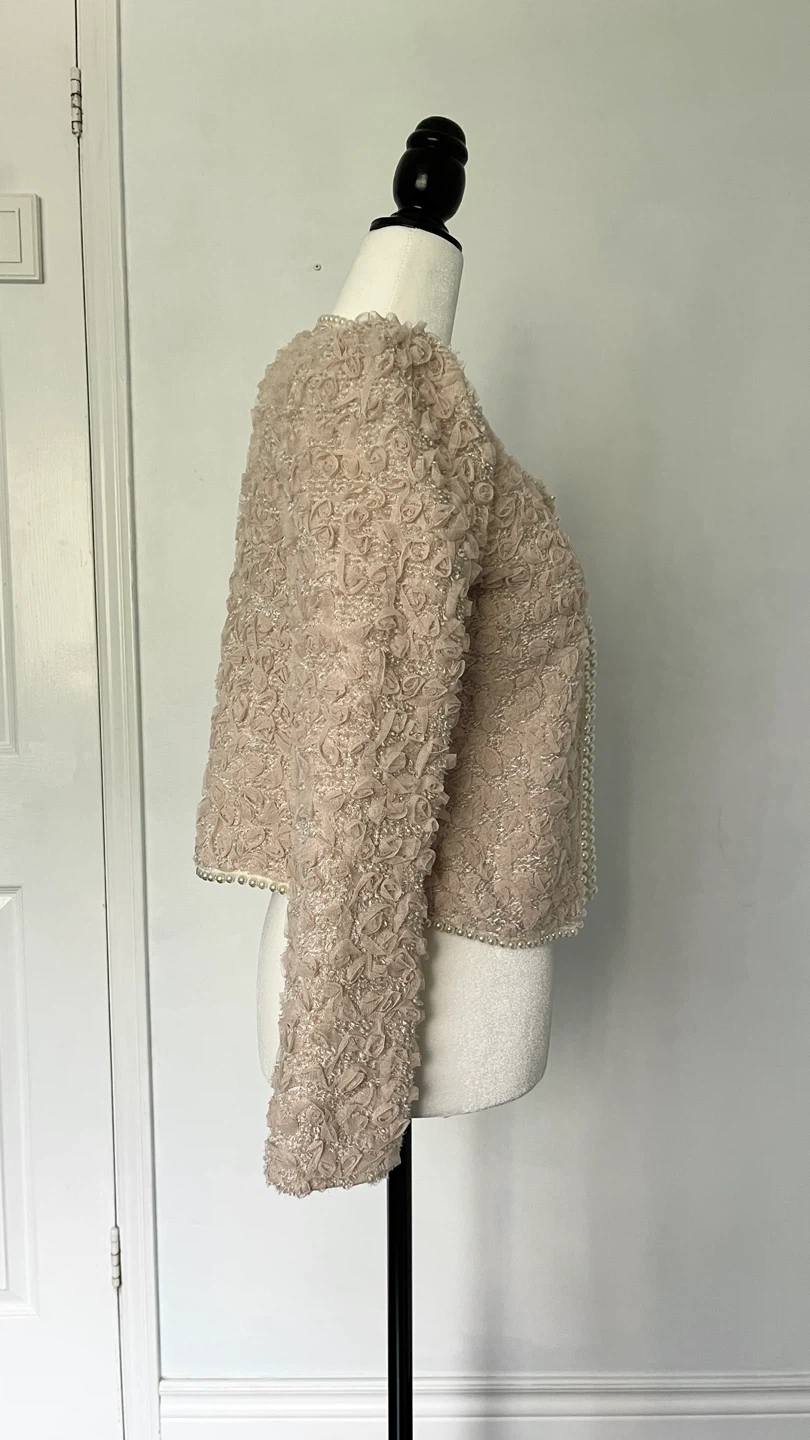 Beige floral tulle embroidered jacket with pearl trims - photo 3