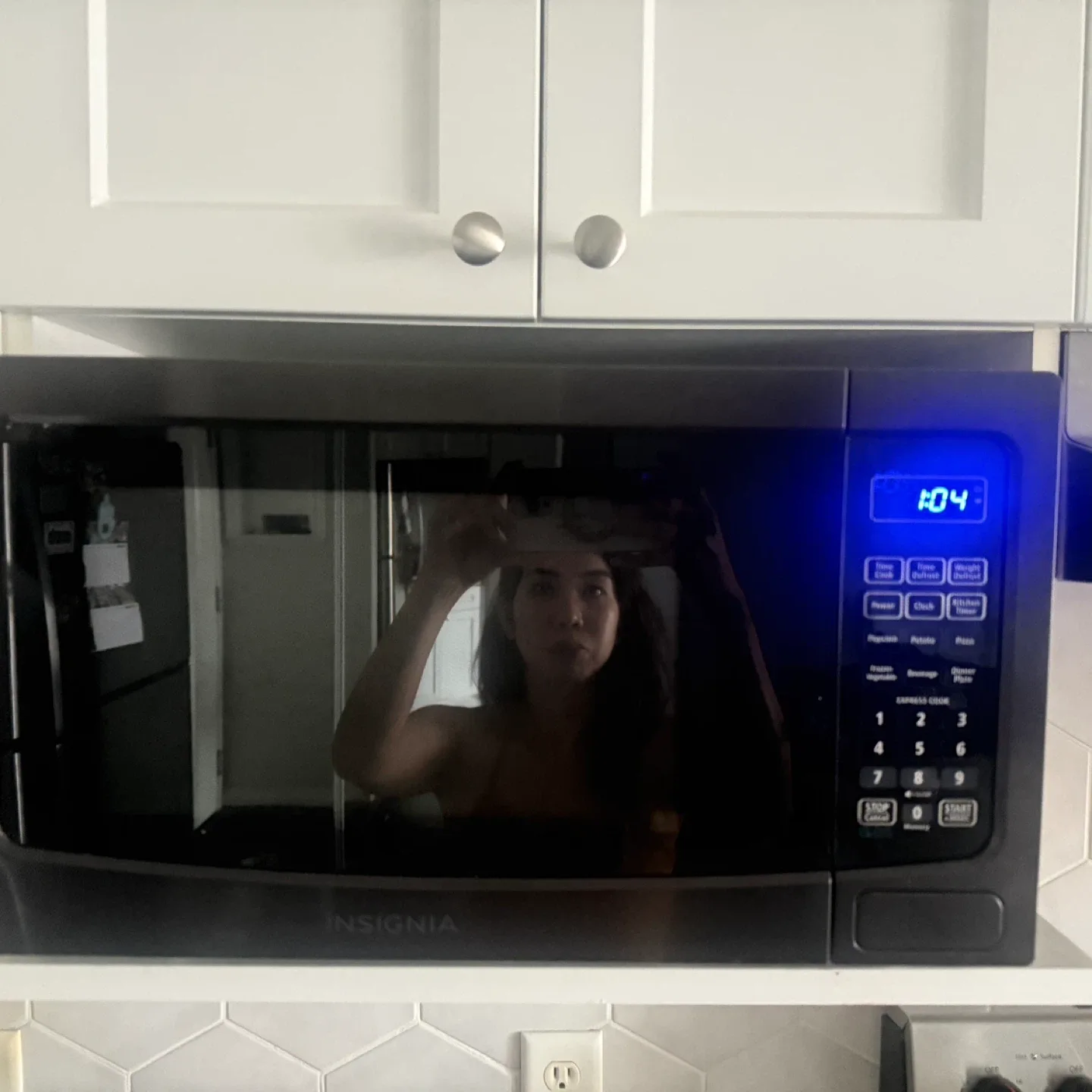 Insignia Microwave image indicator(2)